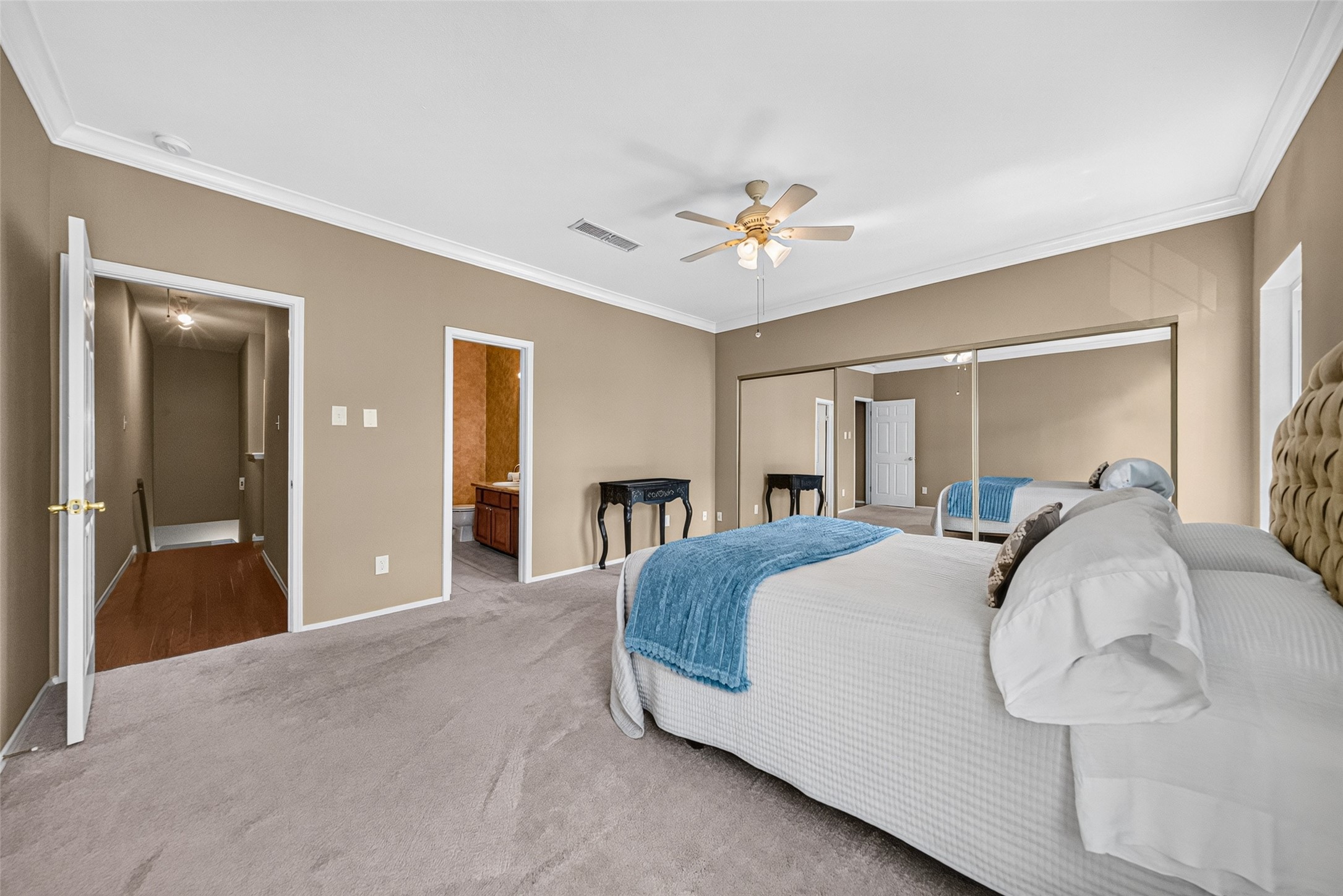 404 Wilcrest Drive, #404, Houston, TX 77042