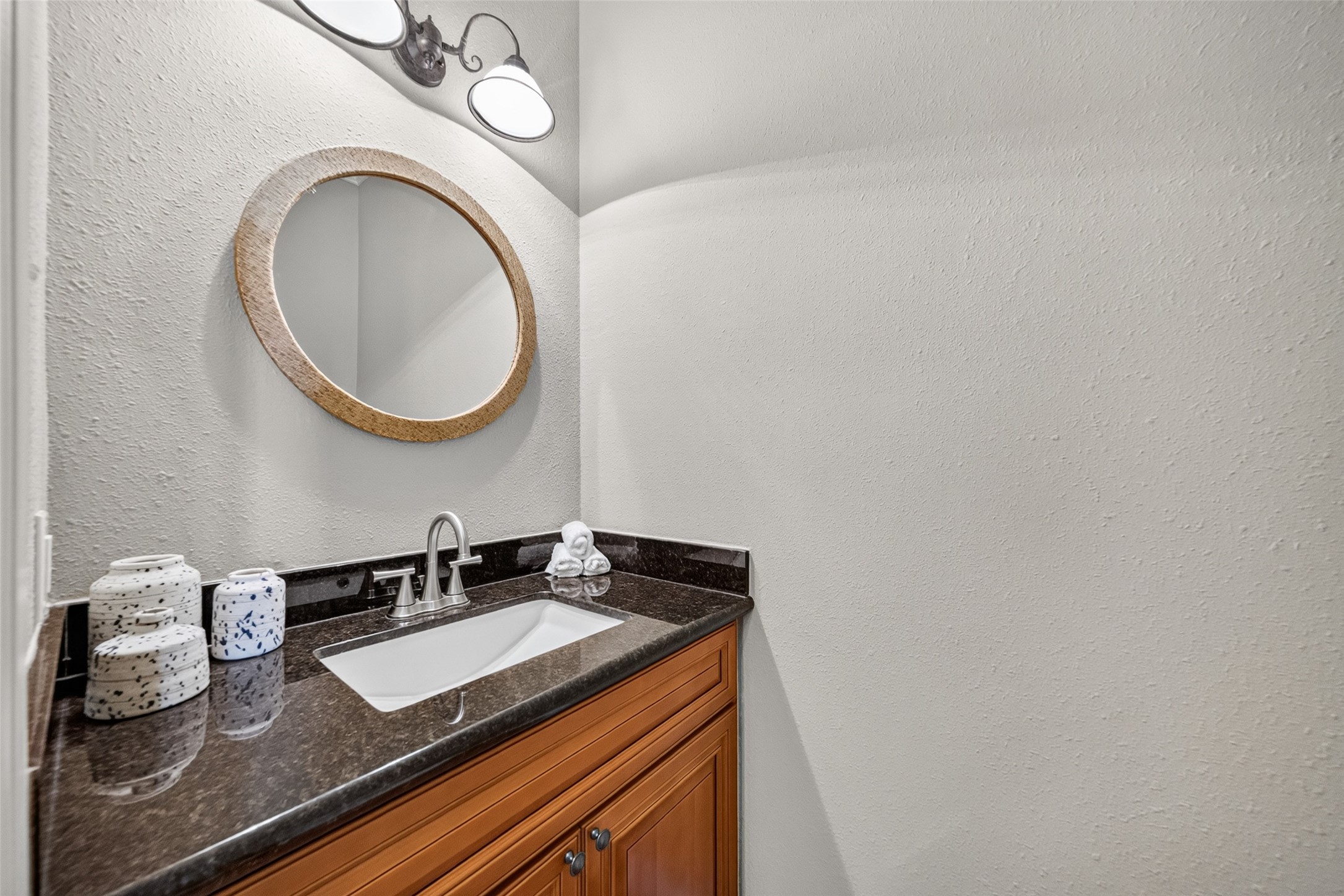 404 Wilcrest Drive, #404, Houston, TX 77042