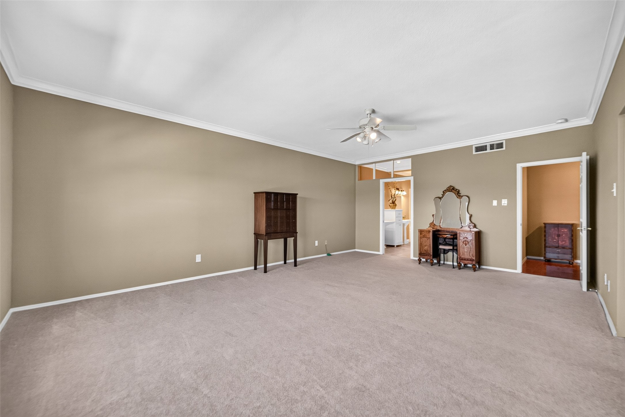 404 Wilcrest Drive, #404, Houston, TX 77042