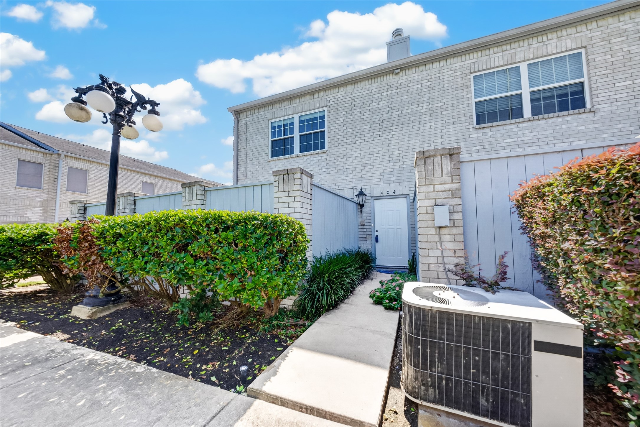 404 Wilcrest Drive, #404, Houston, TX 77042 404 Wilcrest Drive, #404, Houston, TX 77042