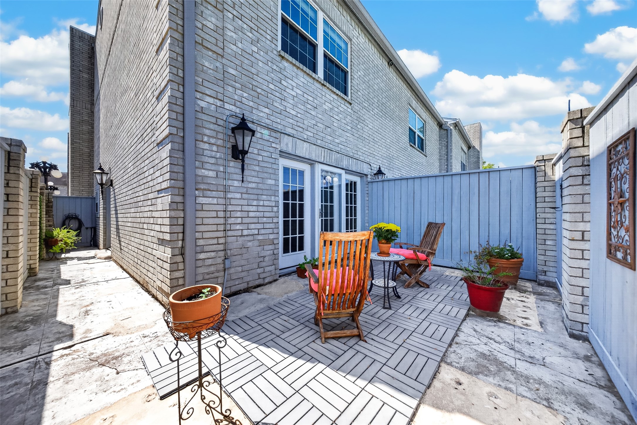 404 Wilcrest Drive, #404, Houston, TX 77042