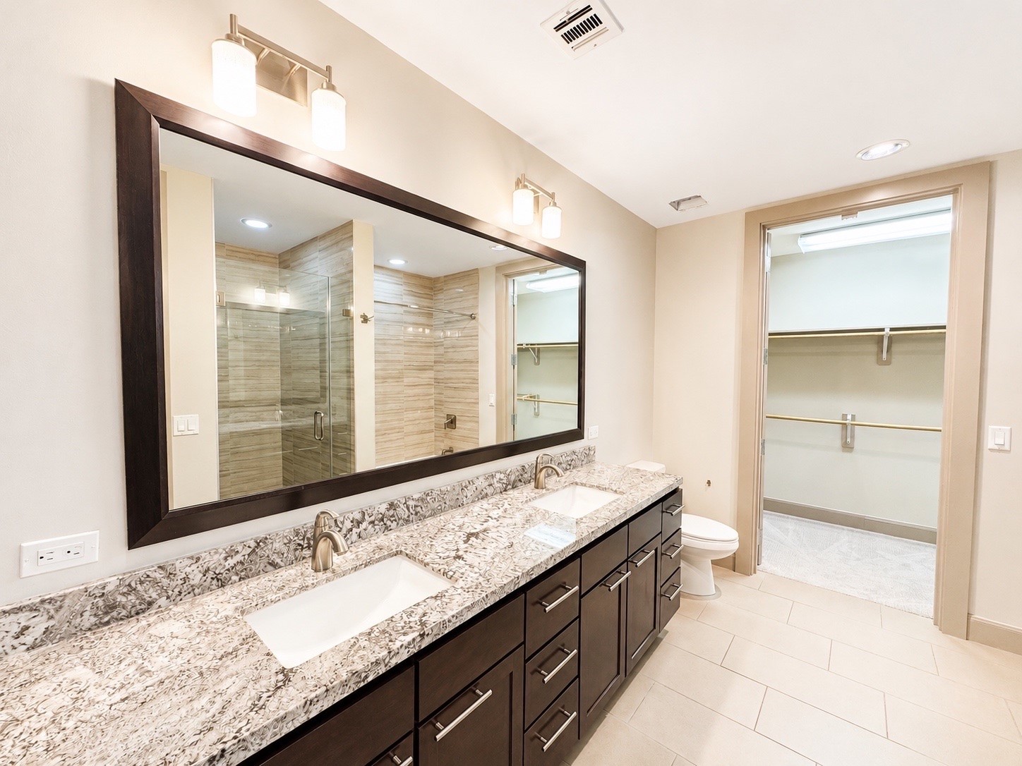 9787 Katy Freeway, #1504, Houston, TX 77024