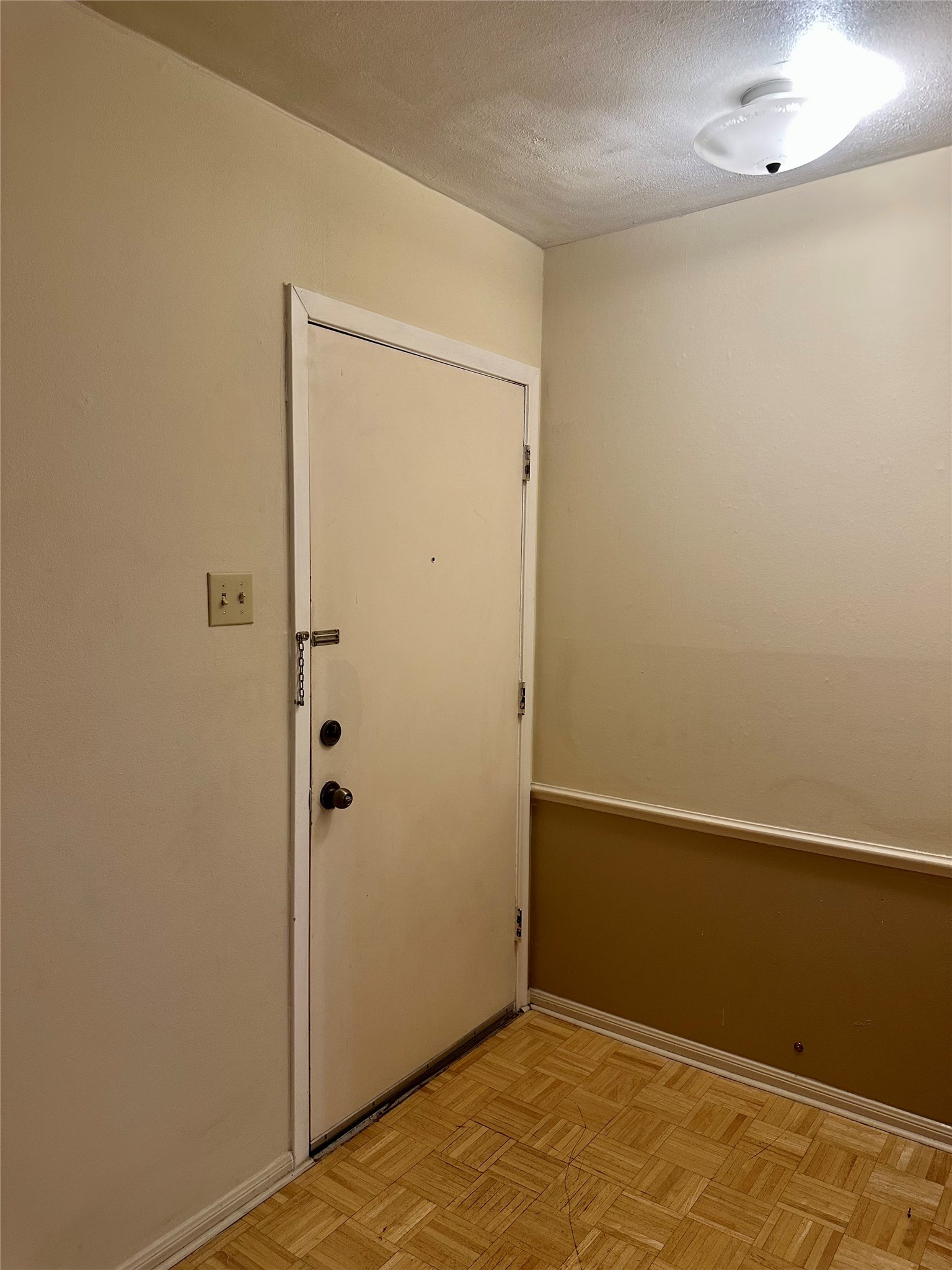 7600 Burgoyne Road, #240, Houston, TX 77063