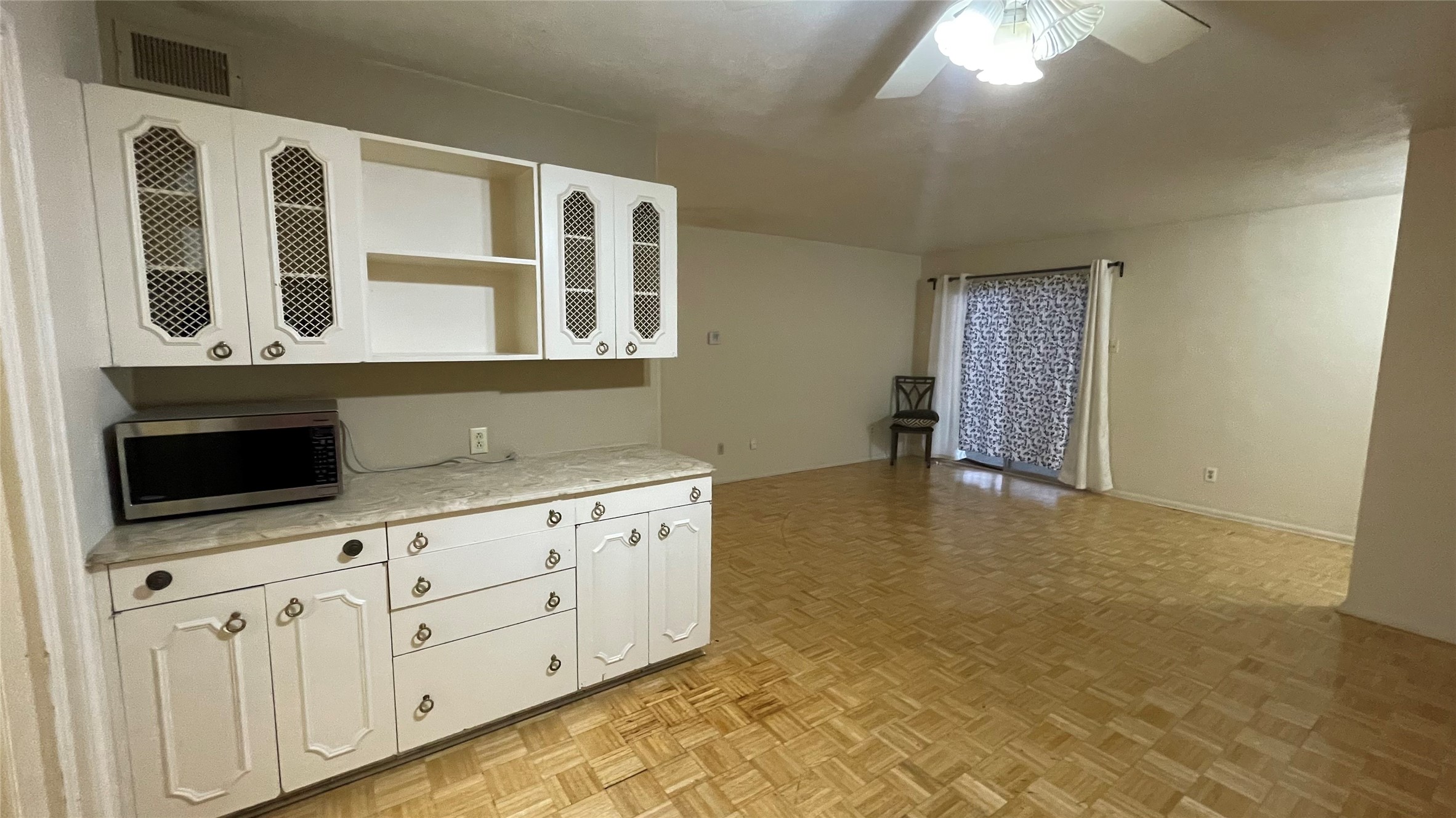 7600 Burgoyne Road, #240, Houston, TX 77063