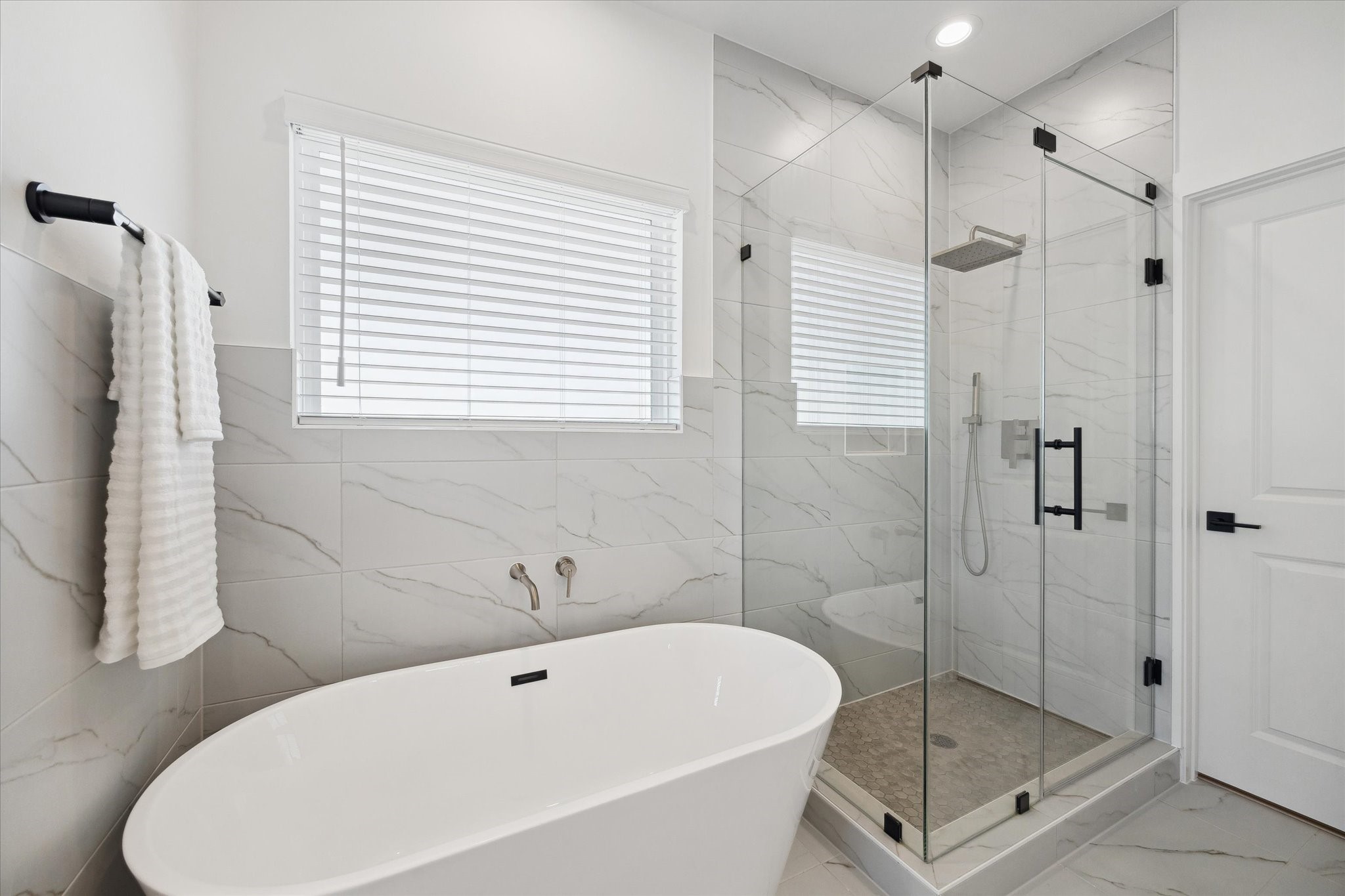 5609 Camino Encantado Drive, Houston, TX 77091
