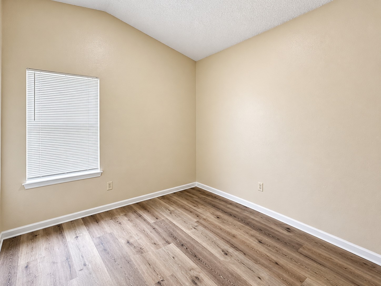 15821 Ridgecroft Road, Houston, TX 77053