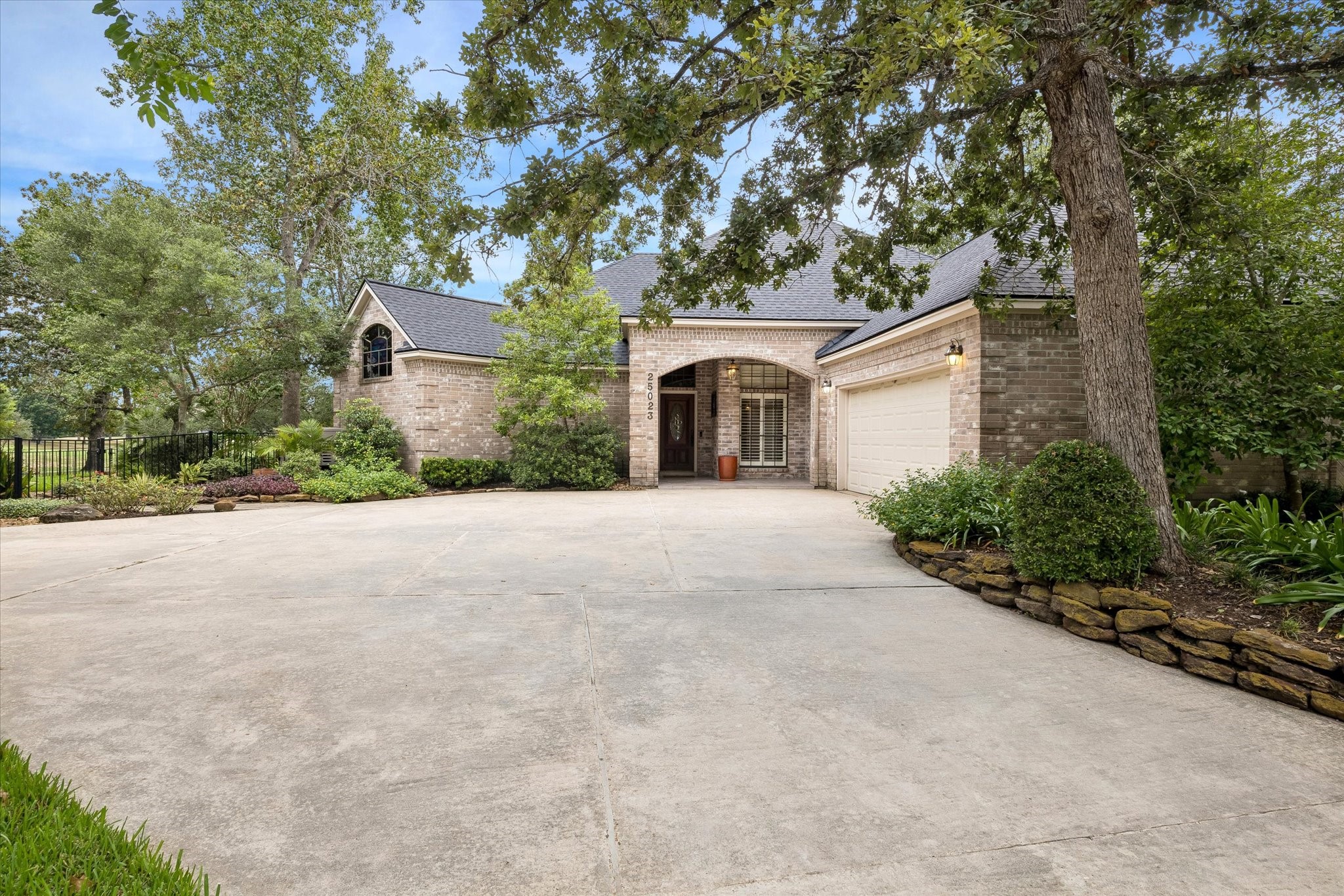 25023 Northampton Terrace Drive, Spring, TX 77389 25023 Northampton Terrace Drive, Spring, TX 77389