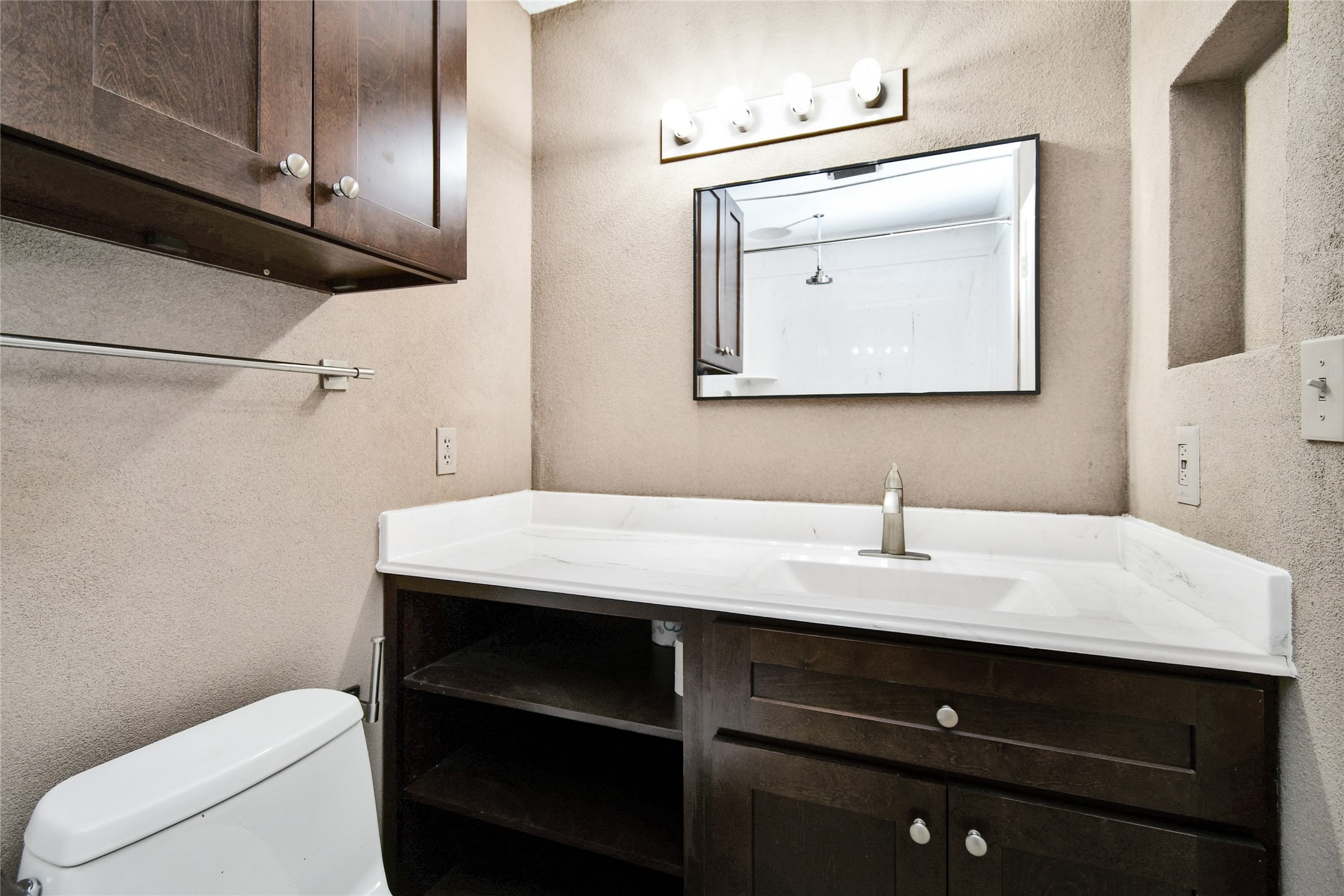2501 Gulf Freeway, #14A, Dickinson, TX 77539