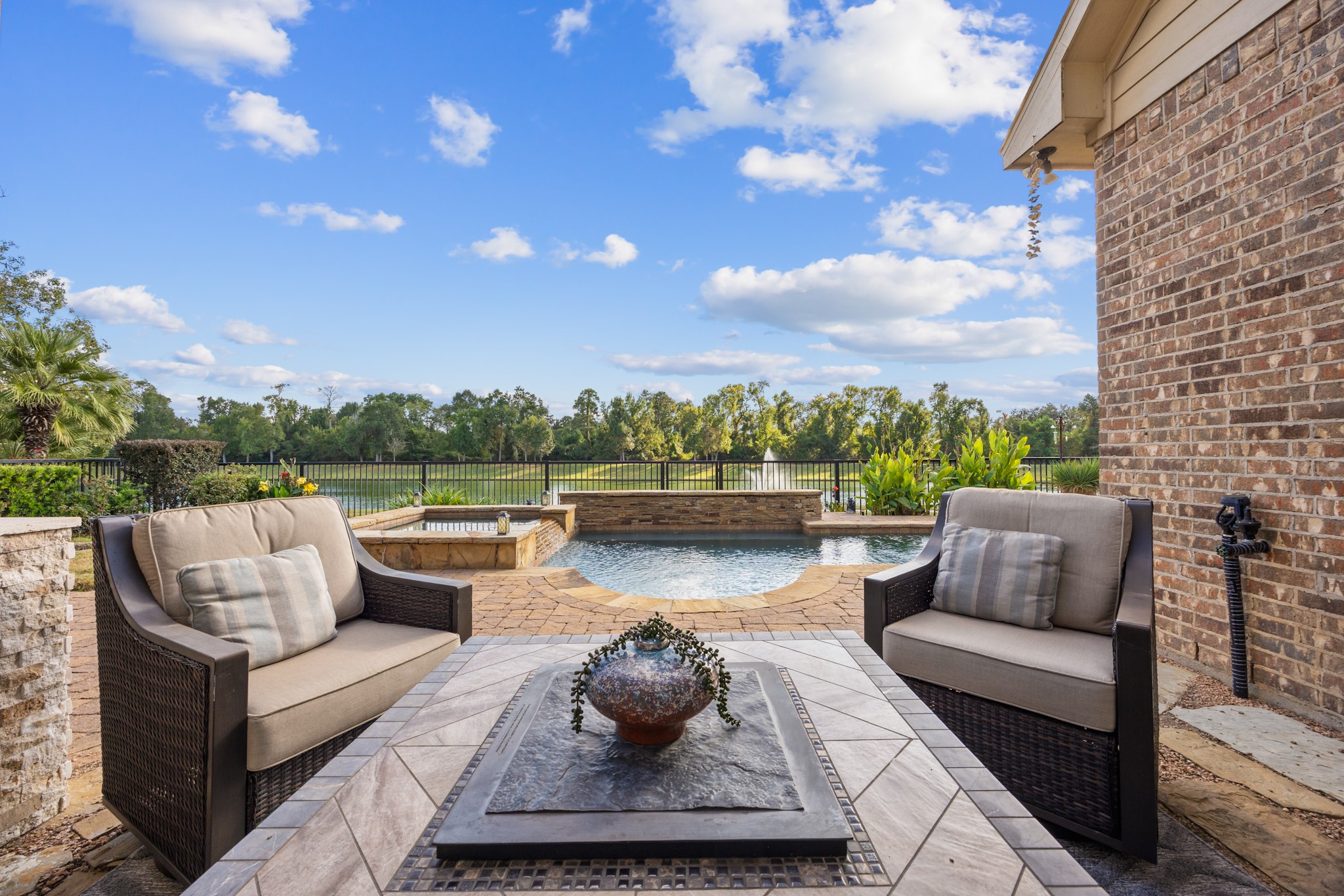 18515 Duke Lake Drive, Spring, TX 77388
