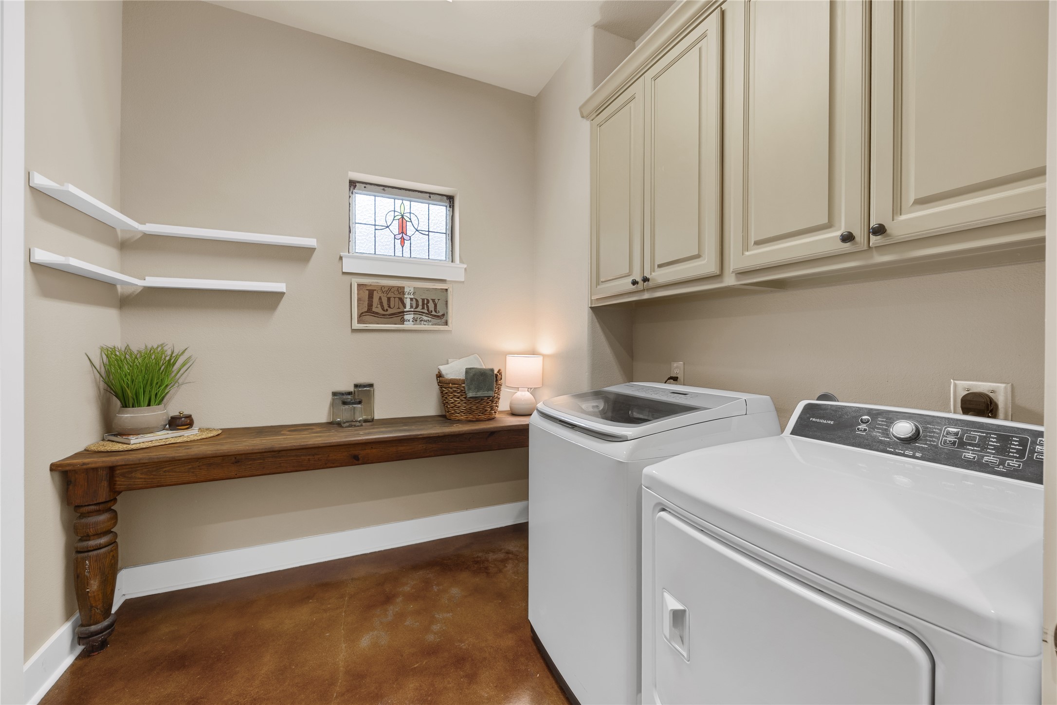 18515 Duke Lake Drive, Spring, TX 77388