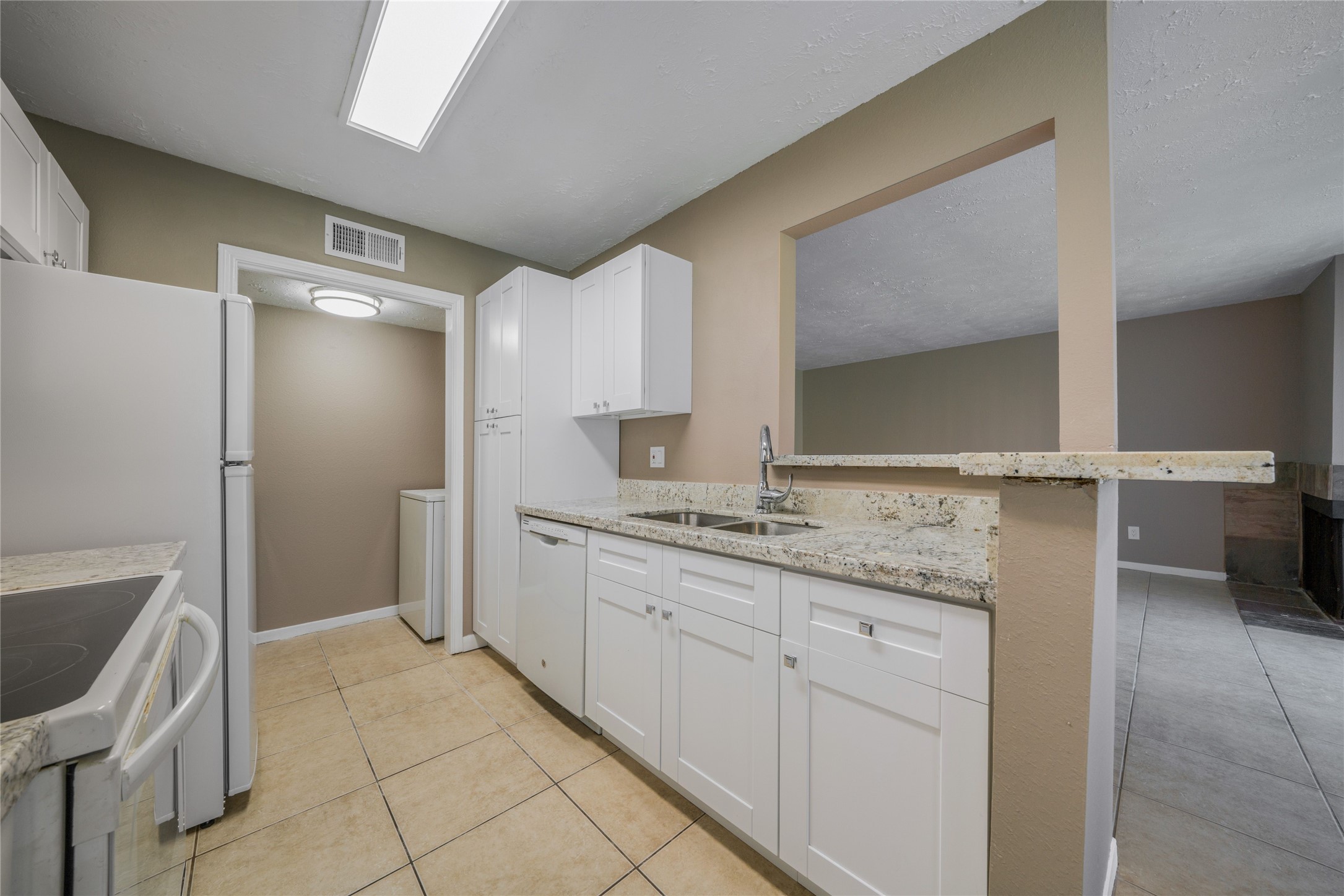 8481 Sands Point Drive, Houston, TX 77036