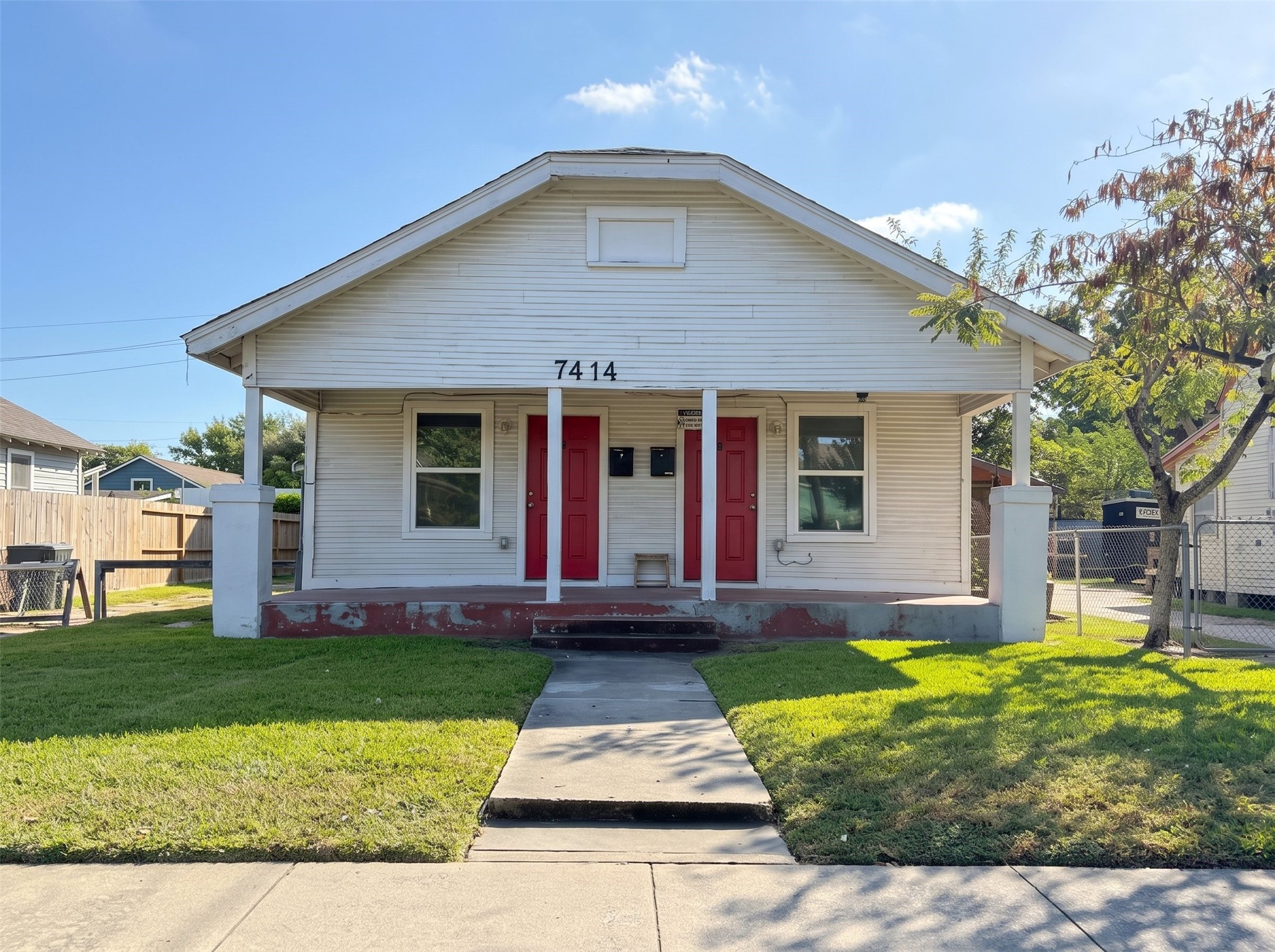 7414 Canal Street, Houston, TX 77011 7414 Canal Street, Houston, TX 77011