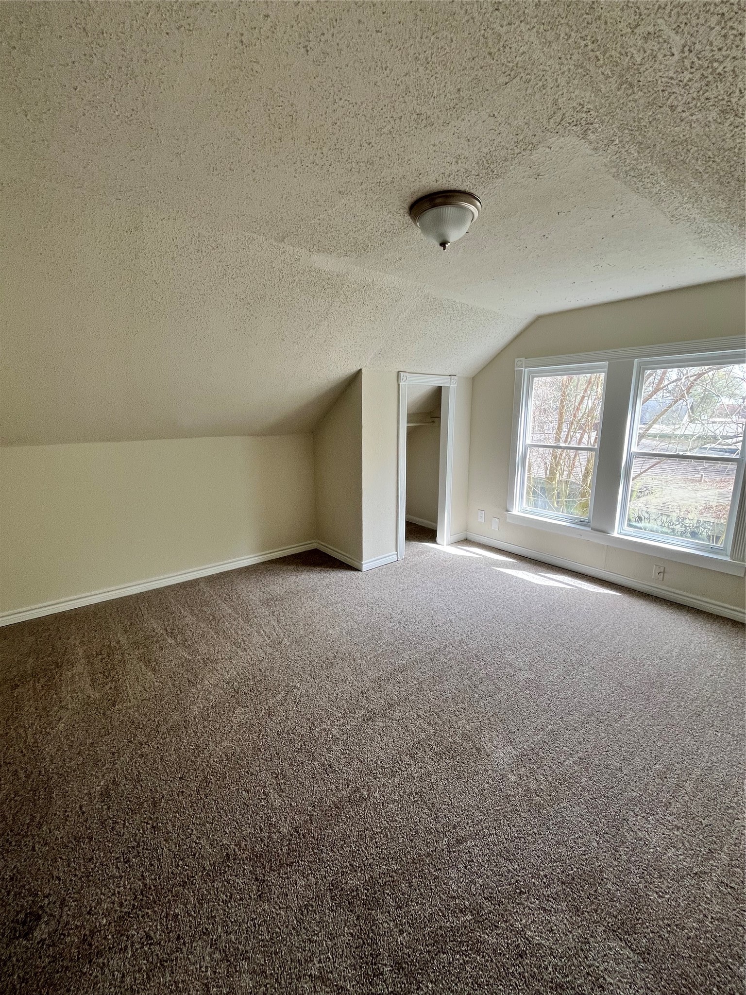 30 12th Avenue N, Texas City, TX 77590