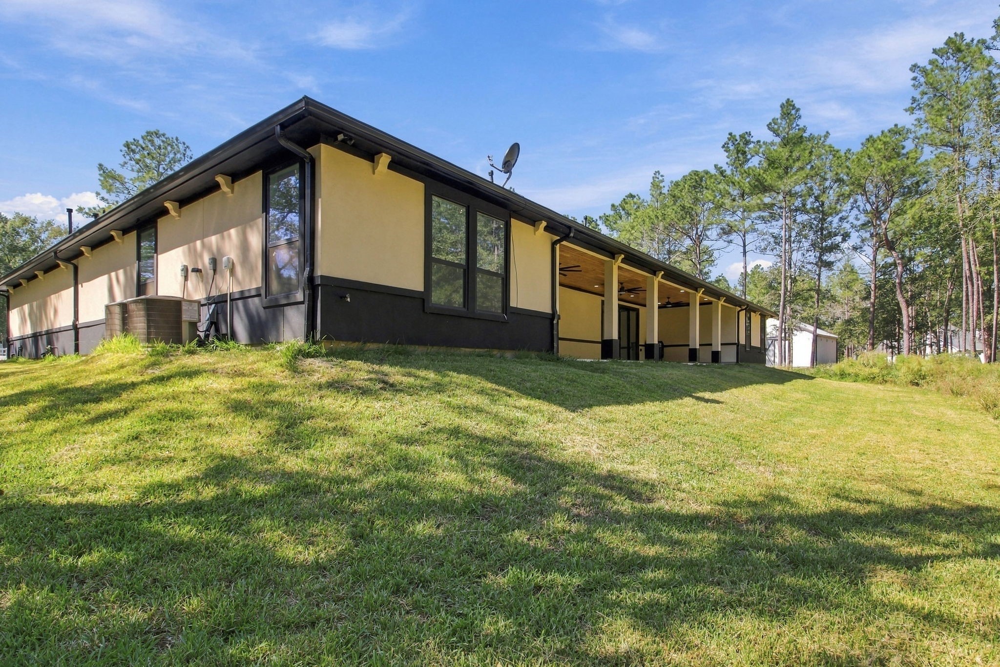 7133 Racehorse Drive, Waller, TX 77484