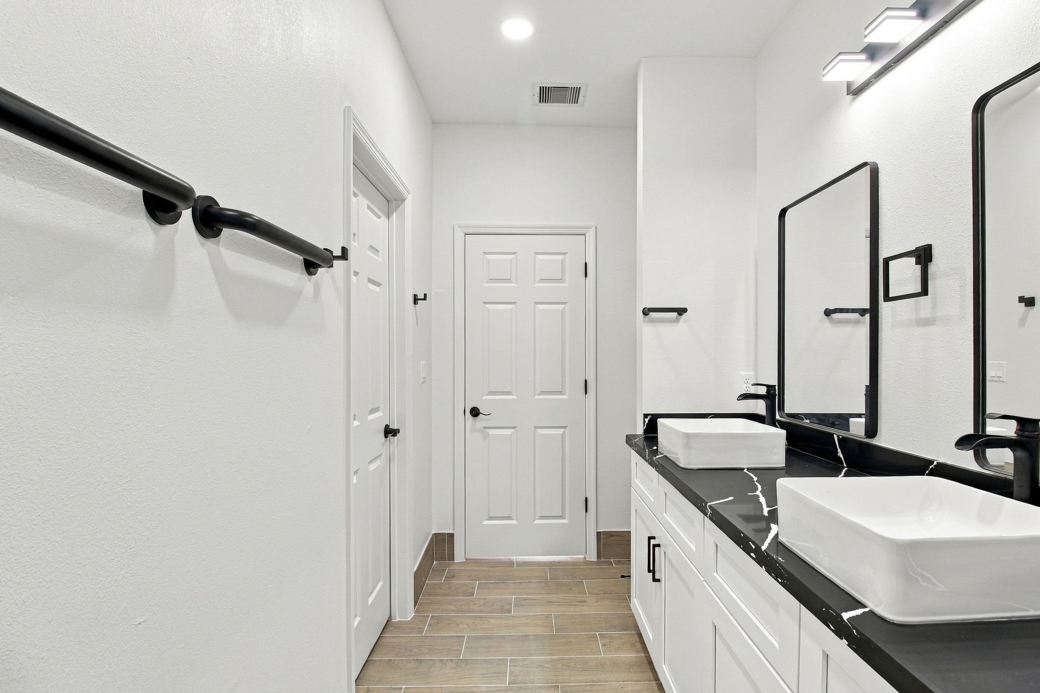 7133 Racehorse Drive, Waller, TX 77484