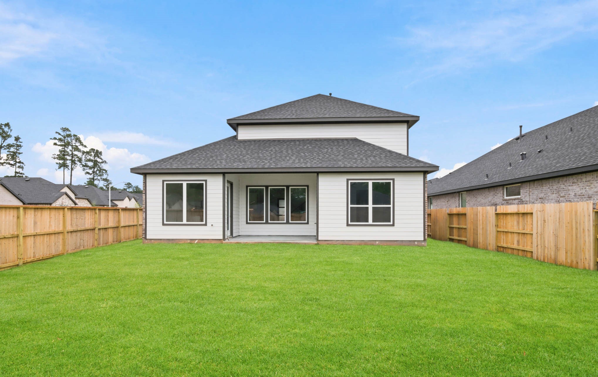 437 Summerset Landing Court, Conroe, TX 77304