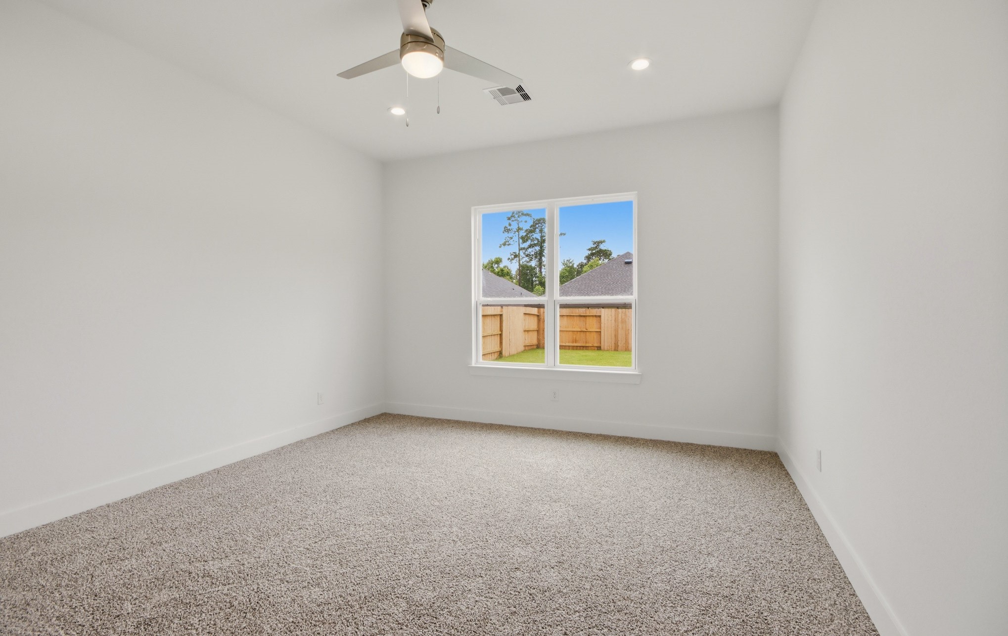 437 Summerset Landing Court, Conroe, TX 77304