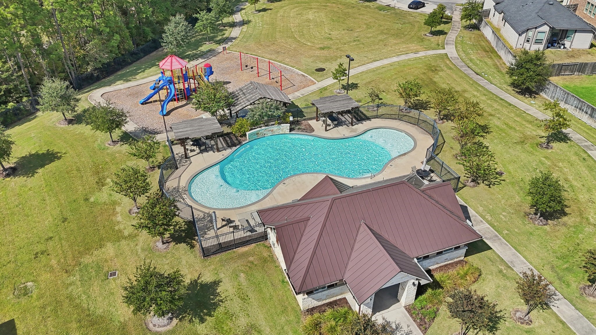 437 Summerset Landing Court, Conroe, TX 77304