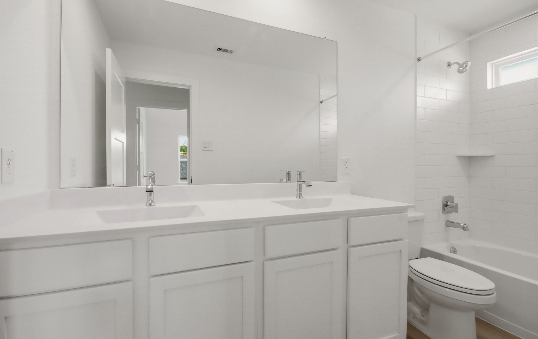 437 Summerset Landing Court, Conroe, TX 77304