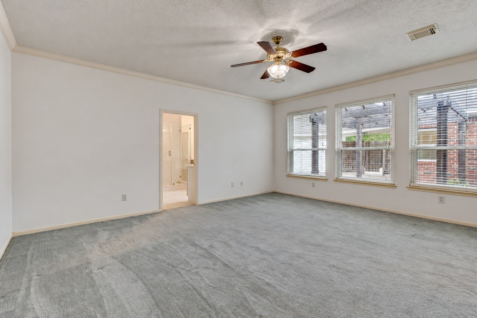 304 Melodywood Drive, Friendswood, TX 77546