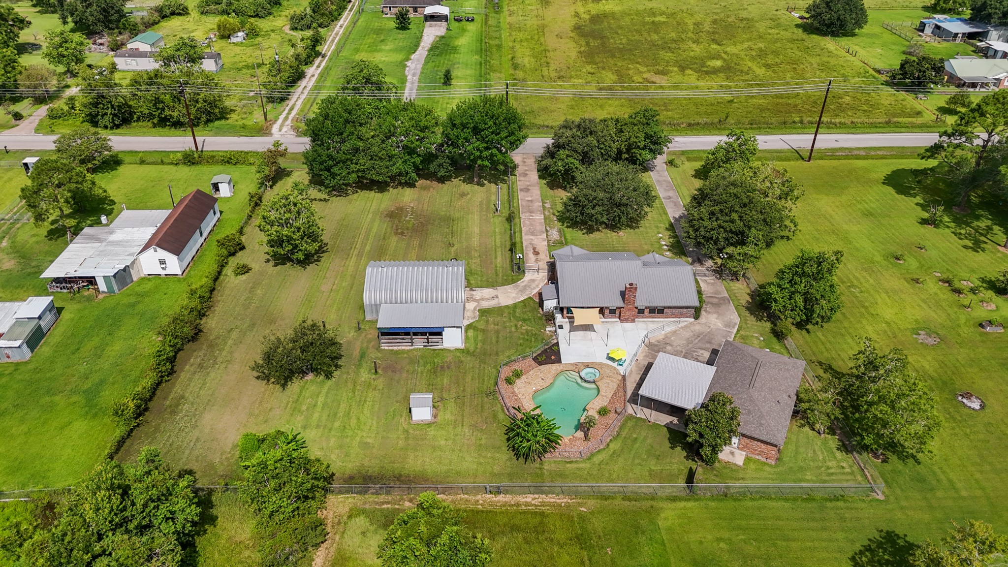 4435 S Tower Road, Santa Fe, TX 77517