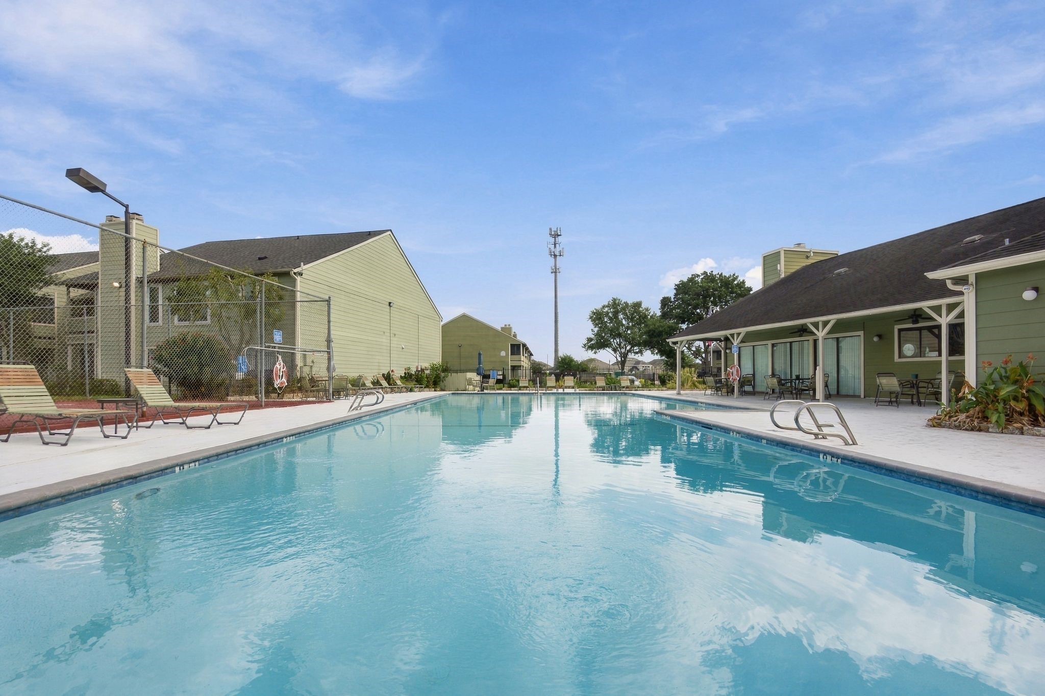 Great amenities within the community and the HOA is very active for maintenance.