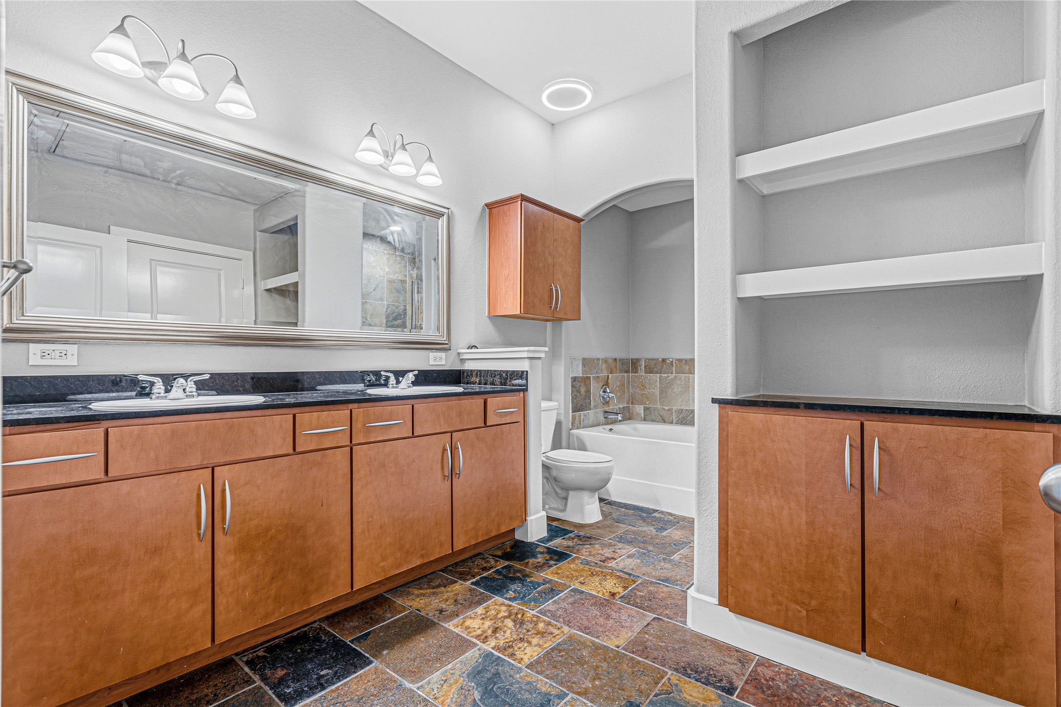 1901 Post Oak Boulevard, #3601, Houston, TX 77056