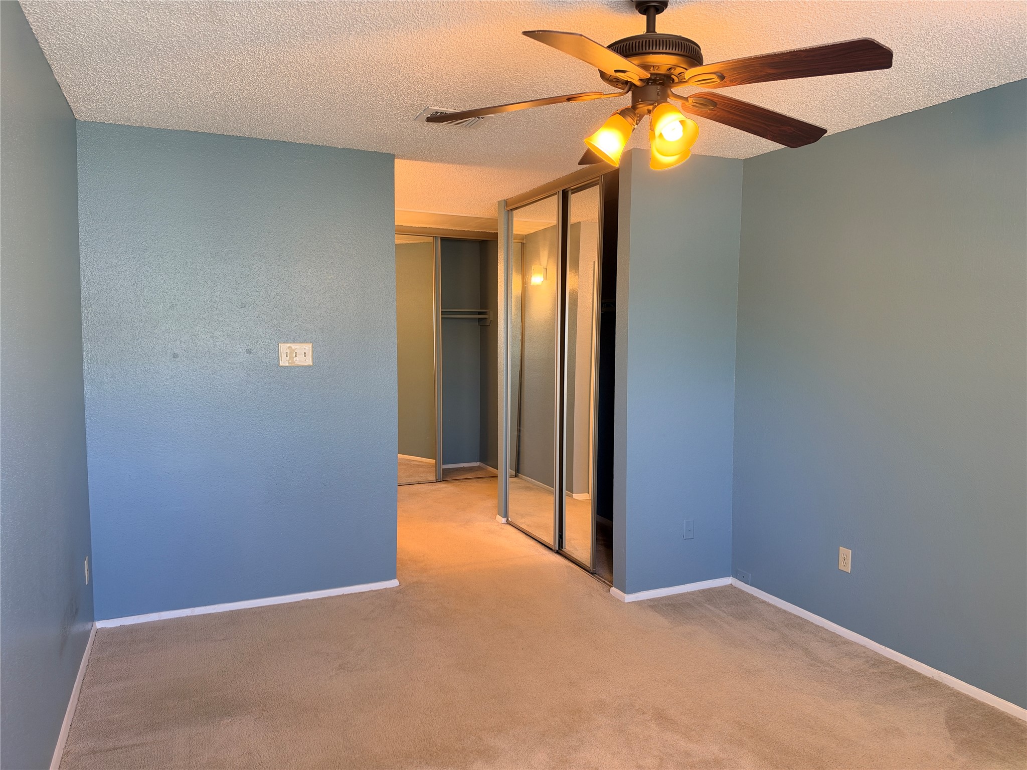 6211 Ludington Drive, #21-909, Houston, TX 77035
