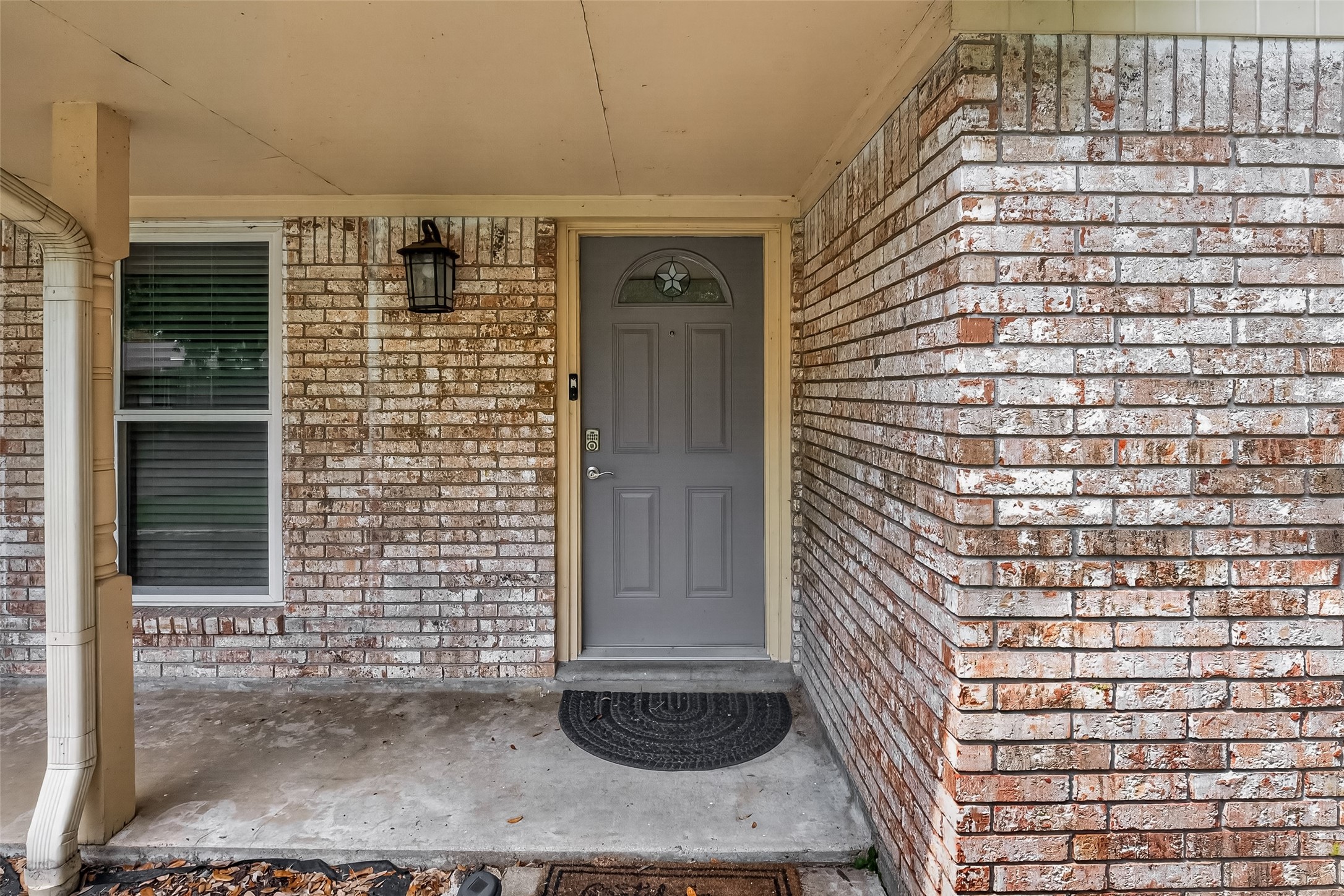 114 E Wildwinn Drive, Alvin, TX 77511