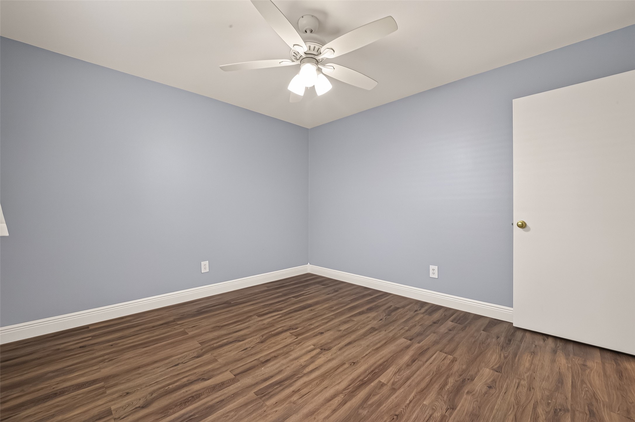 114 E Wildwinn Drive, Alvin, TX 77511