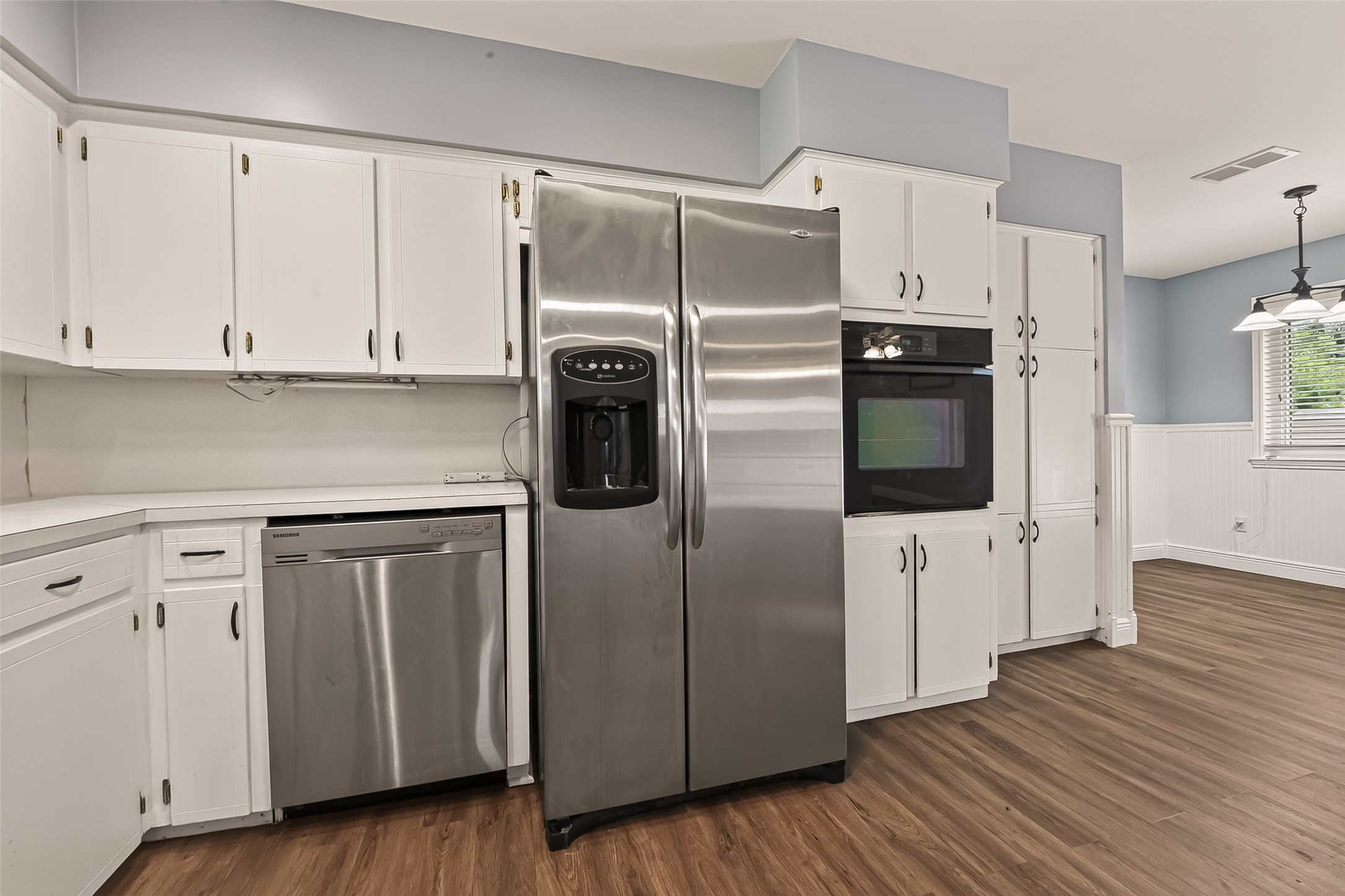 Refrigerator included