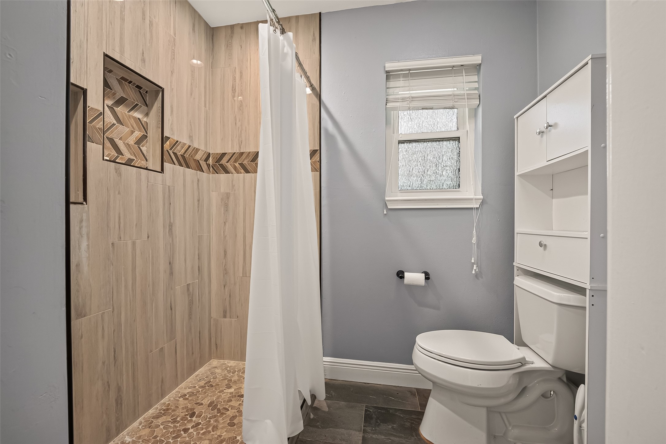 Modern shower tile