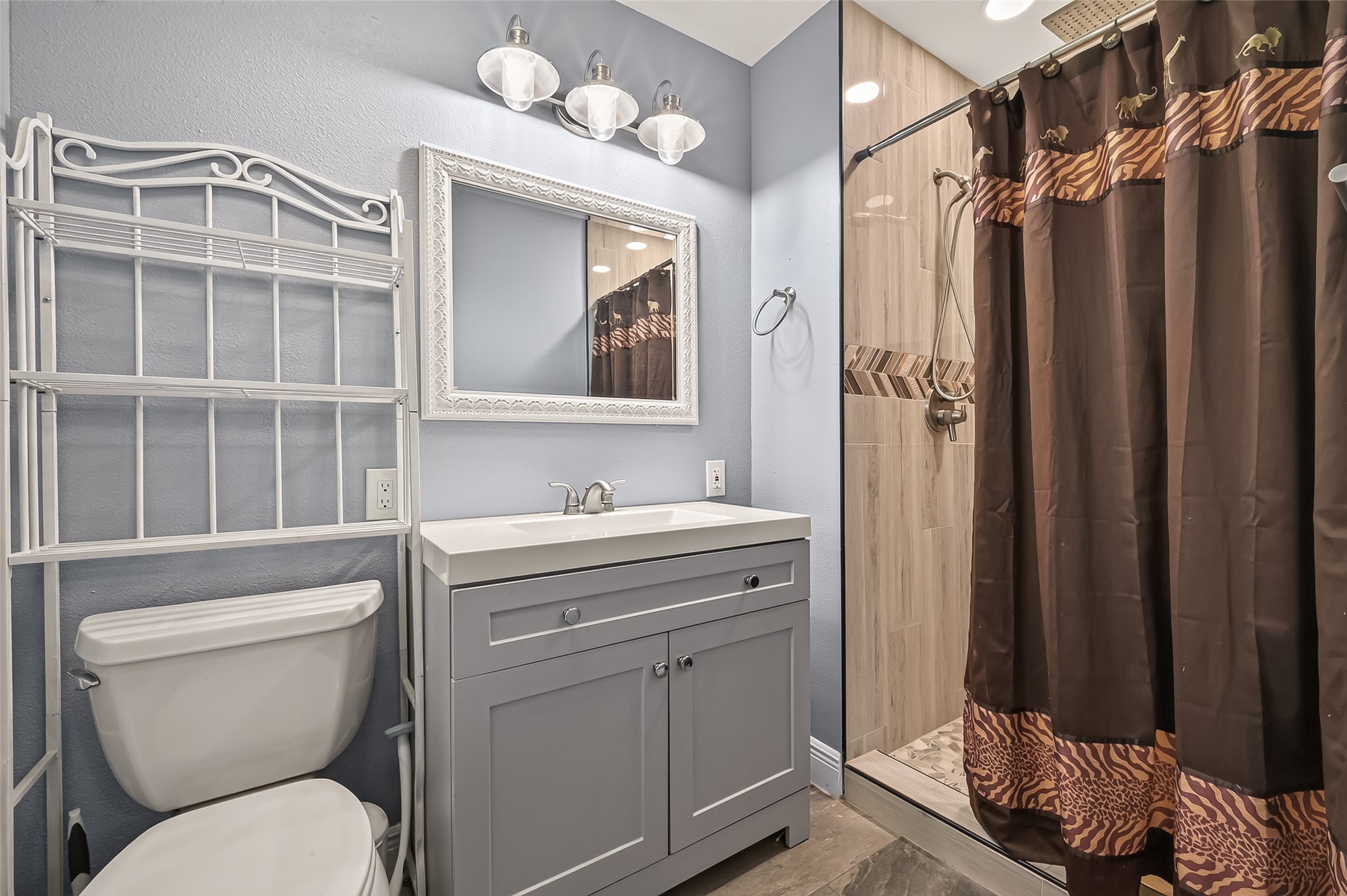 Primary ensuite