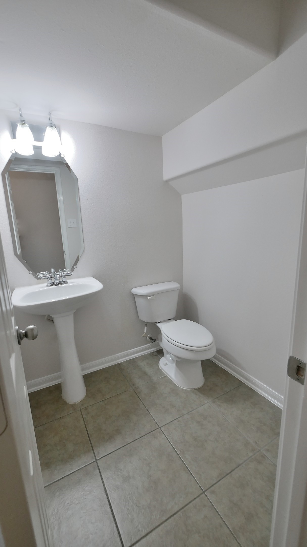 1/2 Bath Downstairs