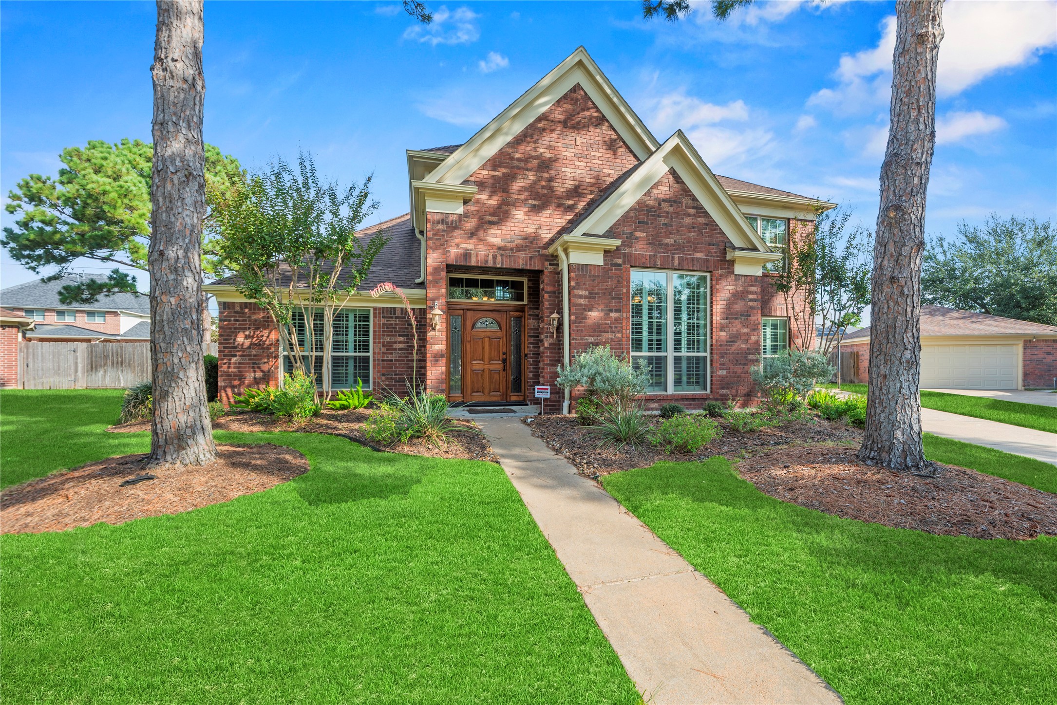 Welcome to 17906 Lone River Court.