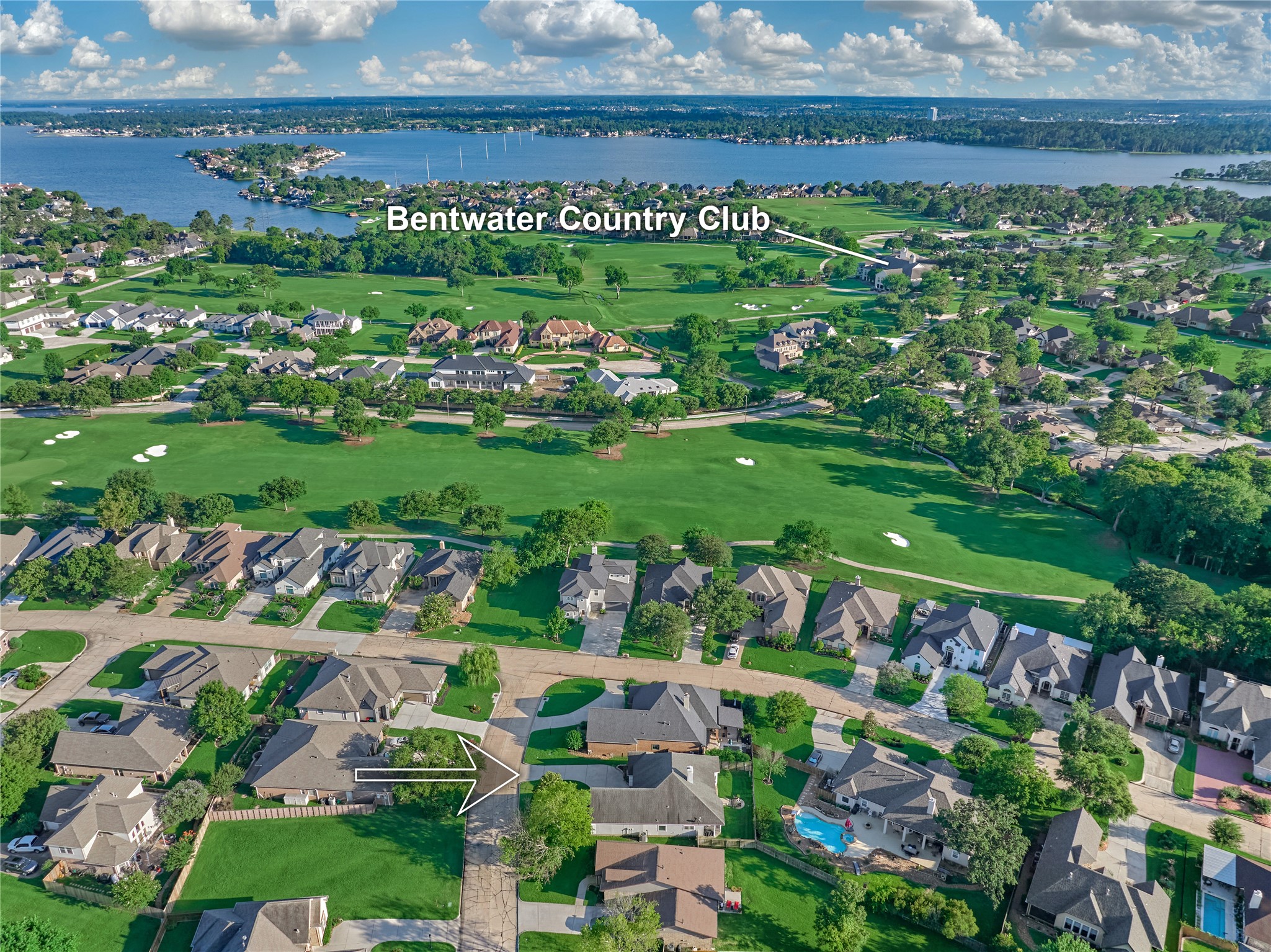 15 Newberry Court, Montgomery, TX 77356