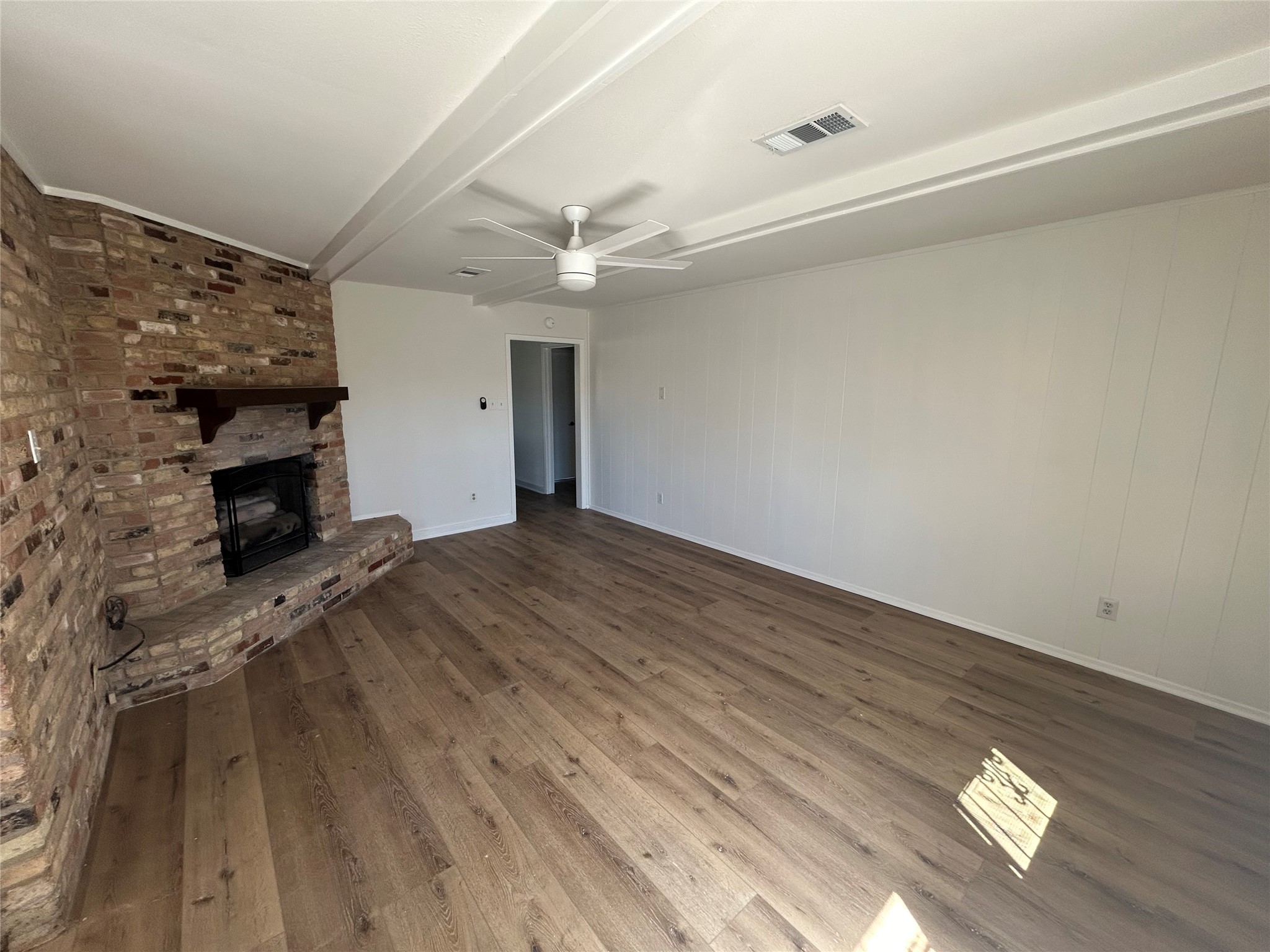 4019 Belgrade Drive, Houston, TX 77045 4019 Belgrade Drive, Houston, TX 77045