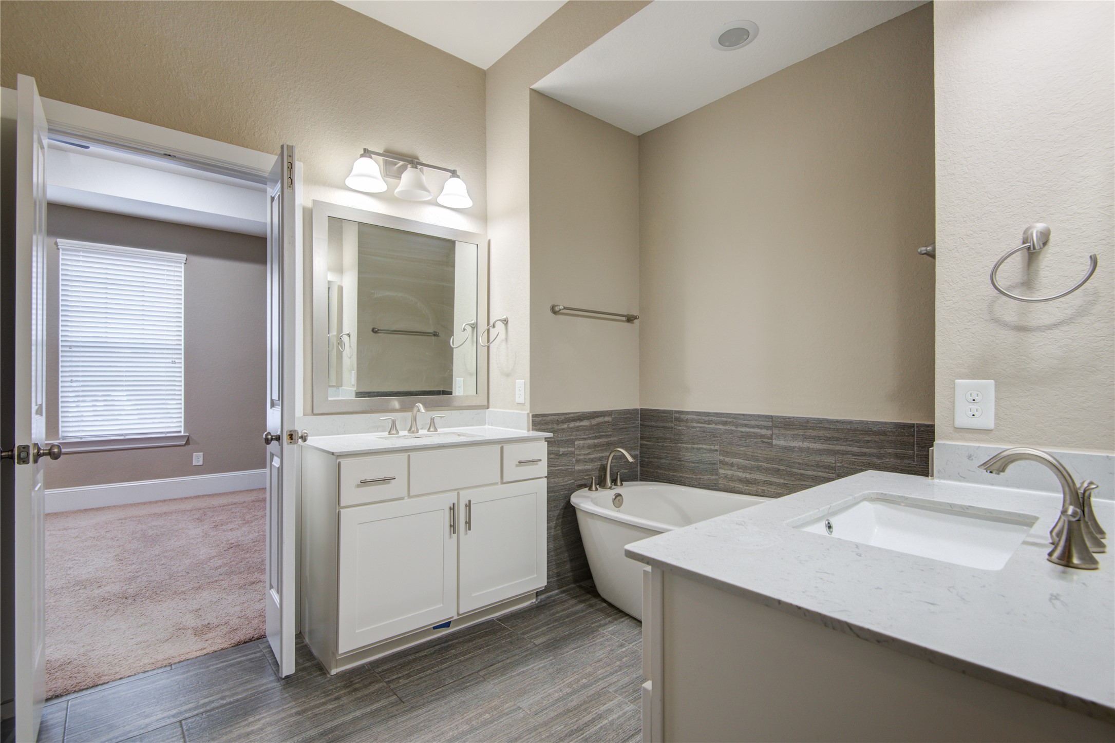 1204 Birkland Pine Lane, Houston, TX 77043