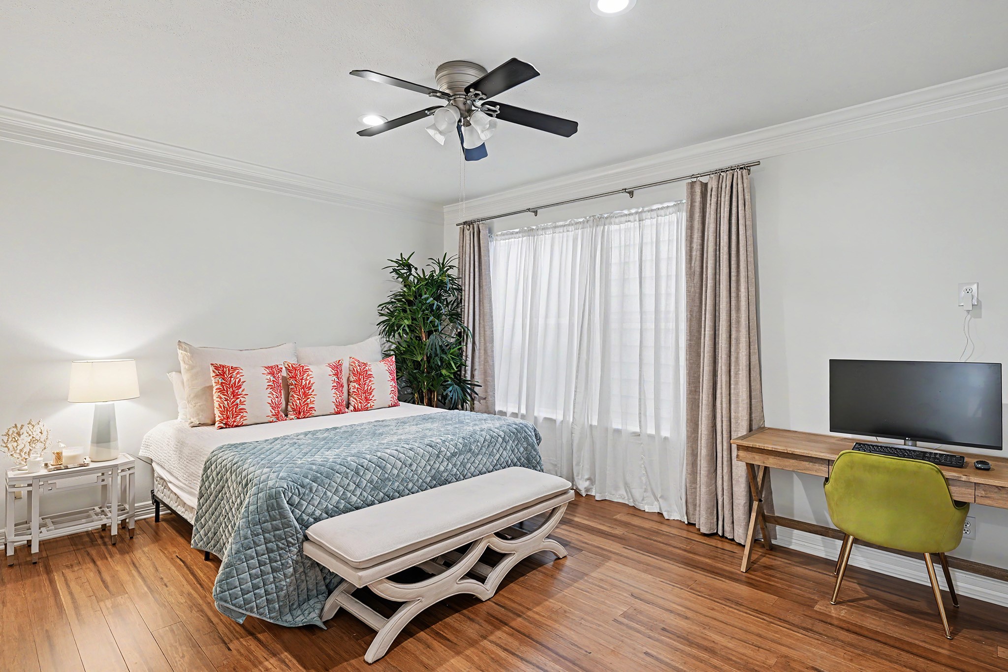 3011 Houston Avenue, #C, Houston, TX 77009