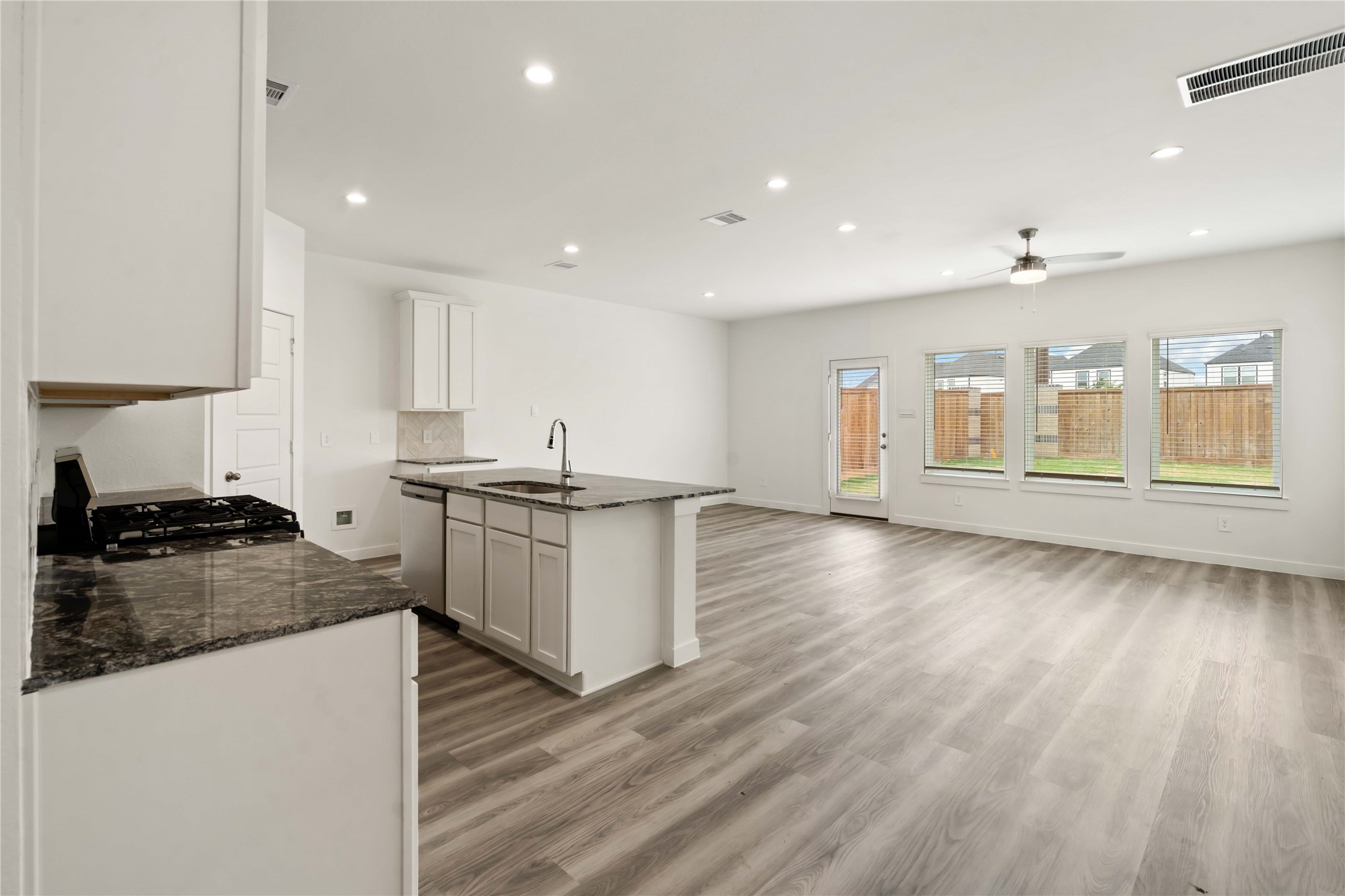 811 Gran Torino Drive, Houston, TX 77051