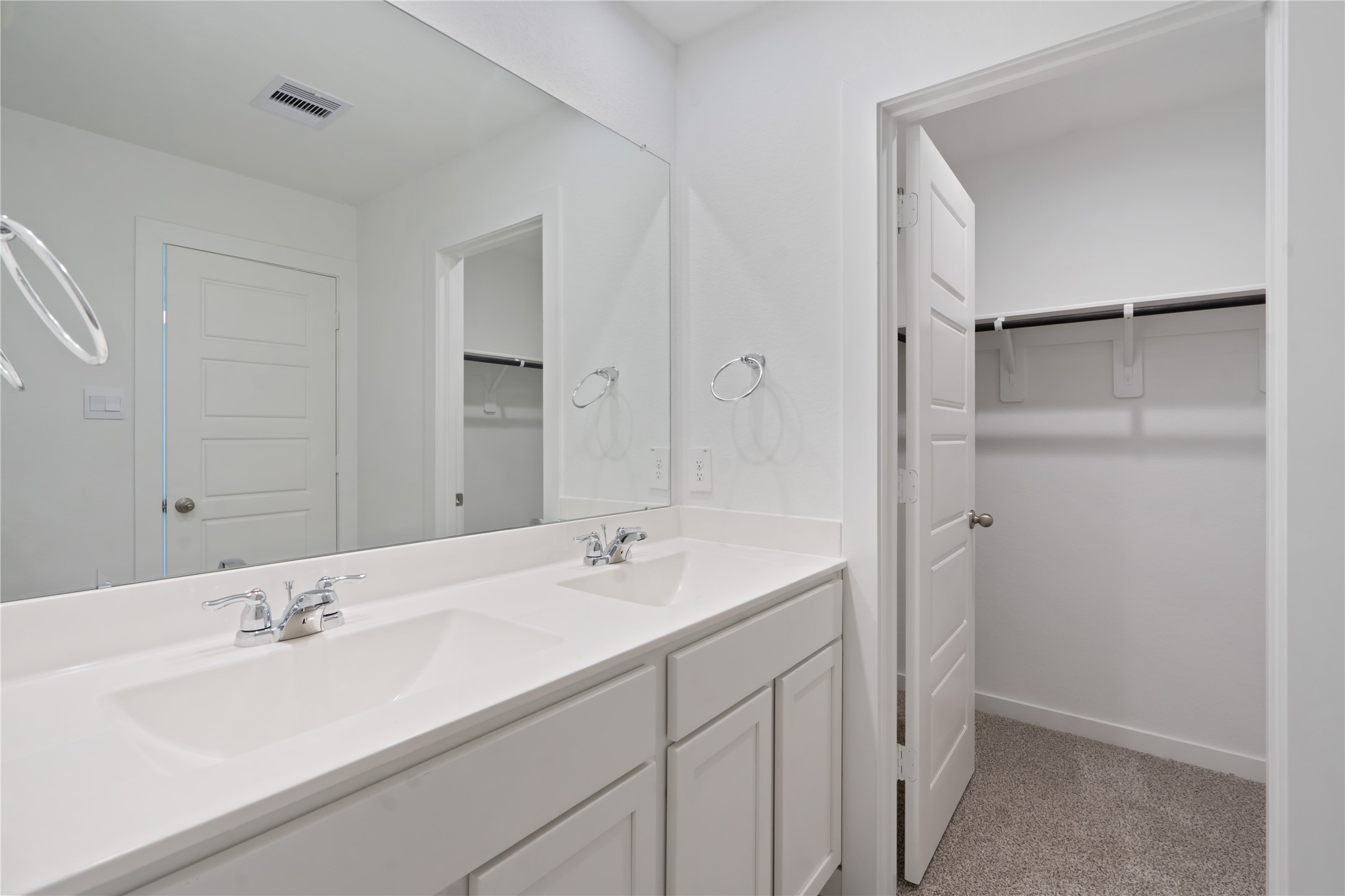 811 Gran Torino Drive, Houston, TX 77051