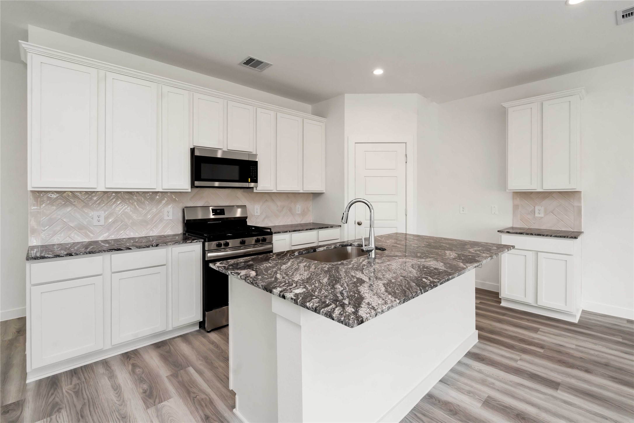 811 Gran Torino Drive, Houston, TX 77051
