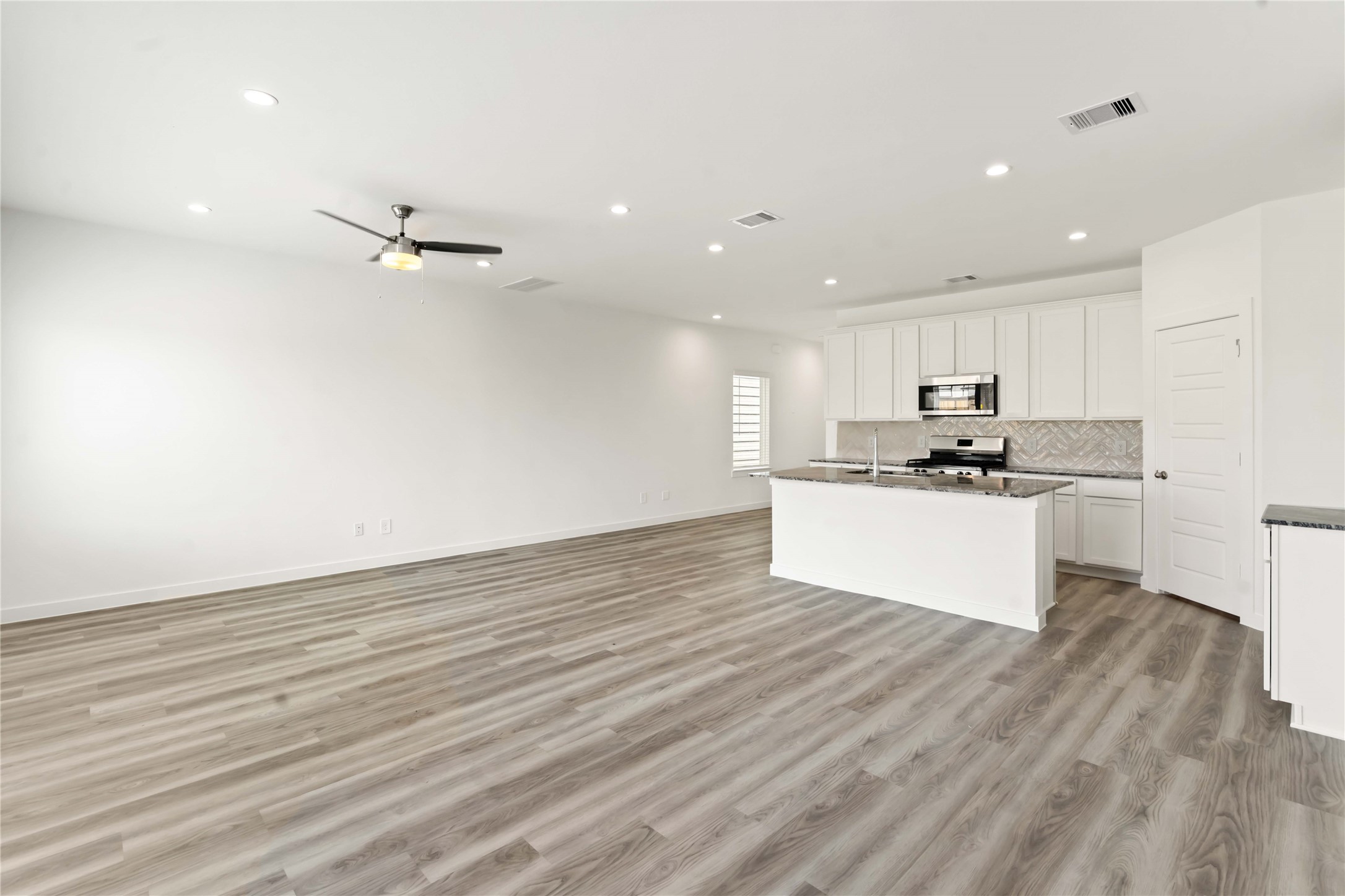 811 Gran Torino Drive, Houston, TX 77051
