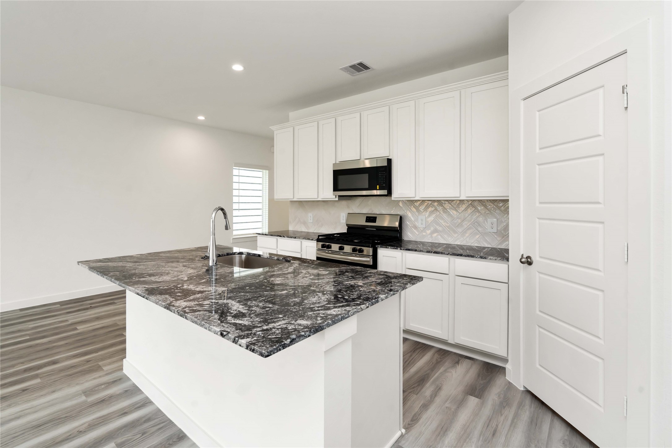811 Gran Torino Drive, Houston, TX 77051