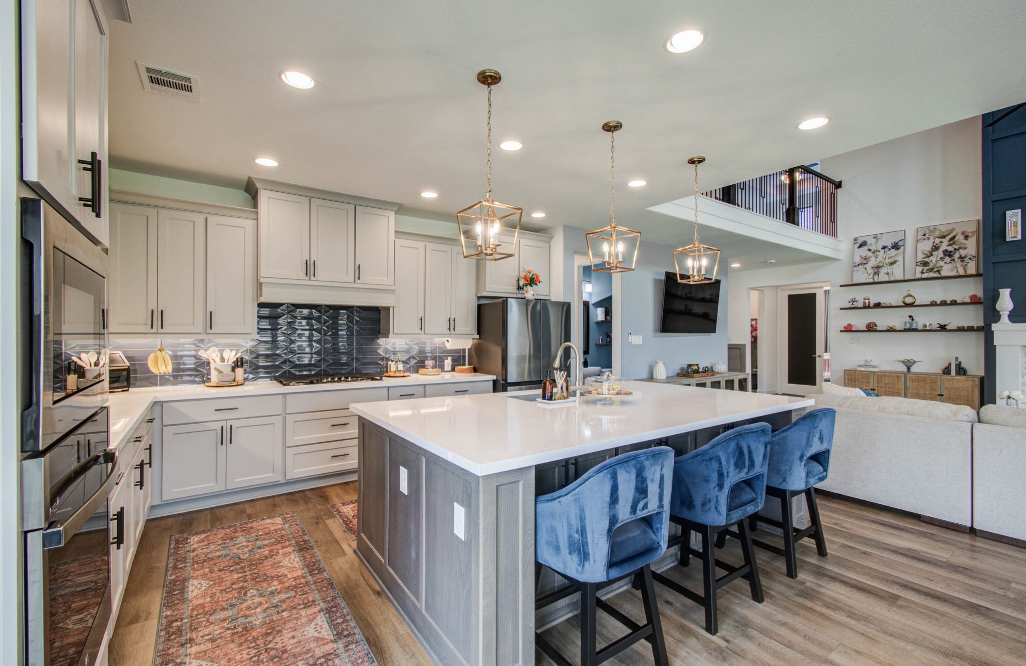 Experience ultimate kitchen convenience with a state-of-the-art water softener system and a bicarbonate drinking water spout, ensuring pure, refreshing hydration at your fingertips.