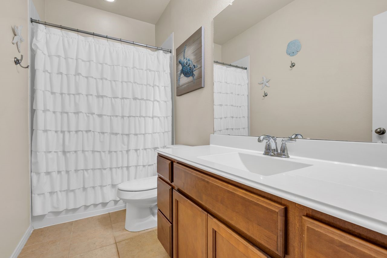 Guest Suite Bath