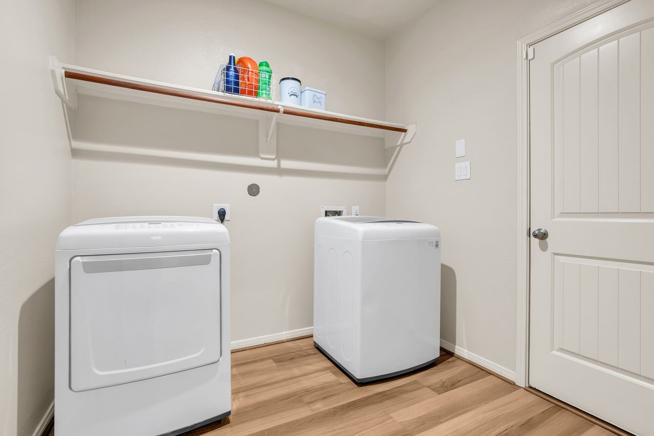 Large Laundry Room