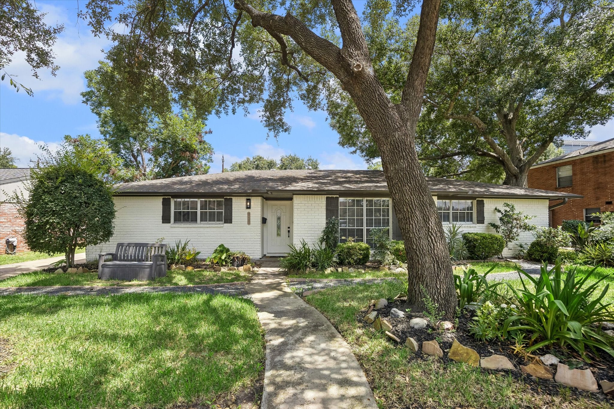 10618 Wickersham Lane, Houston, TX 77042
