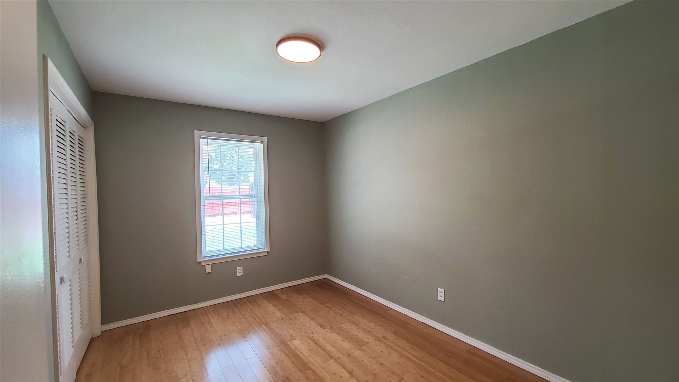 Bedroom has natural sun light