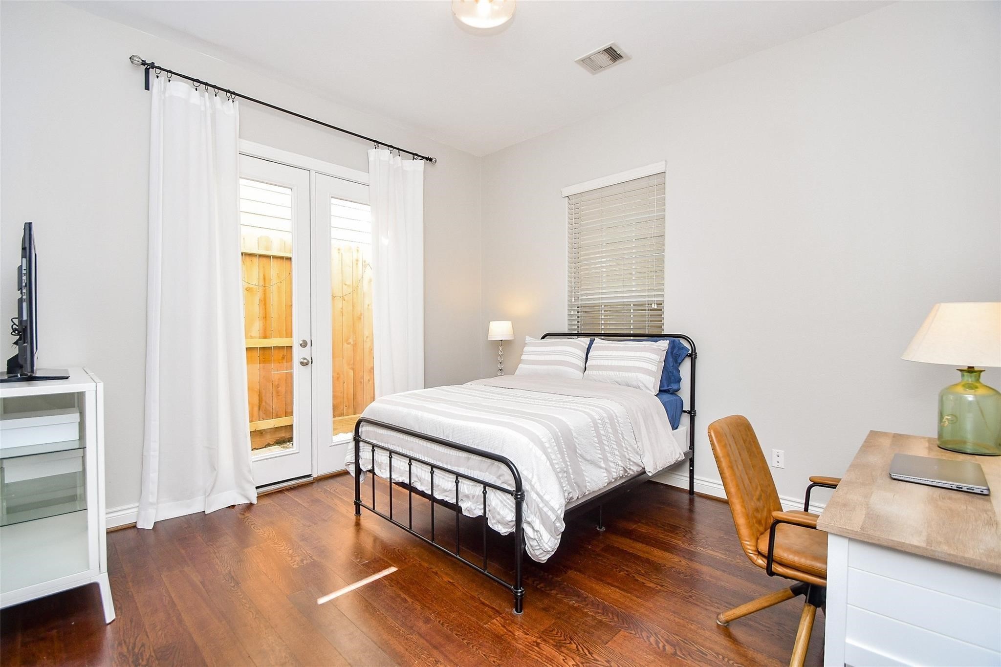 2614 Maxroy Street, Houston, TX 77007